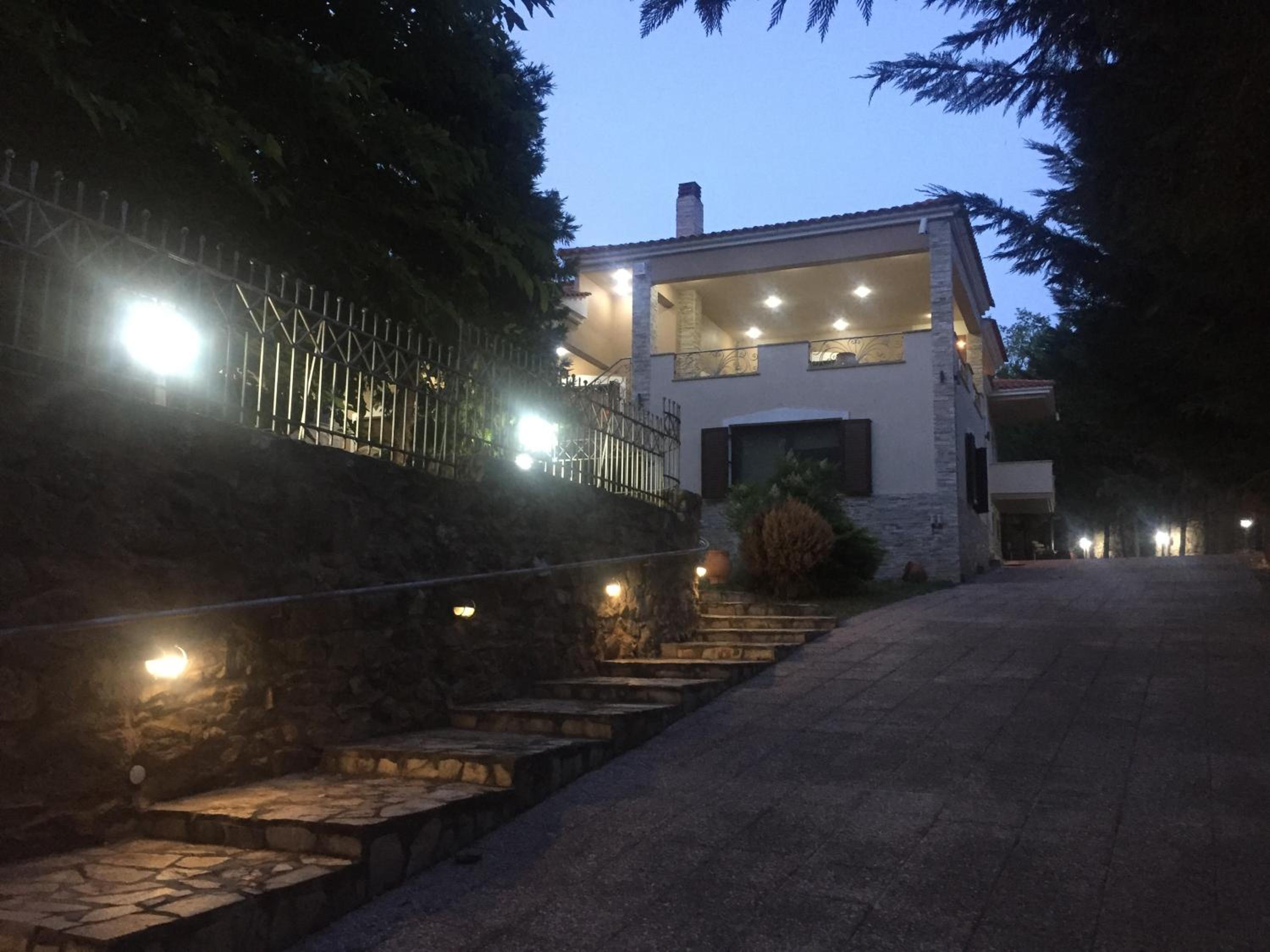 Photo 18