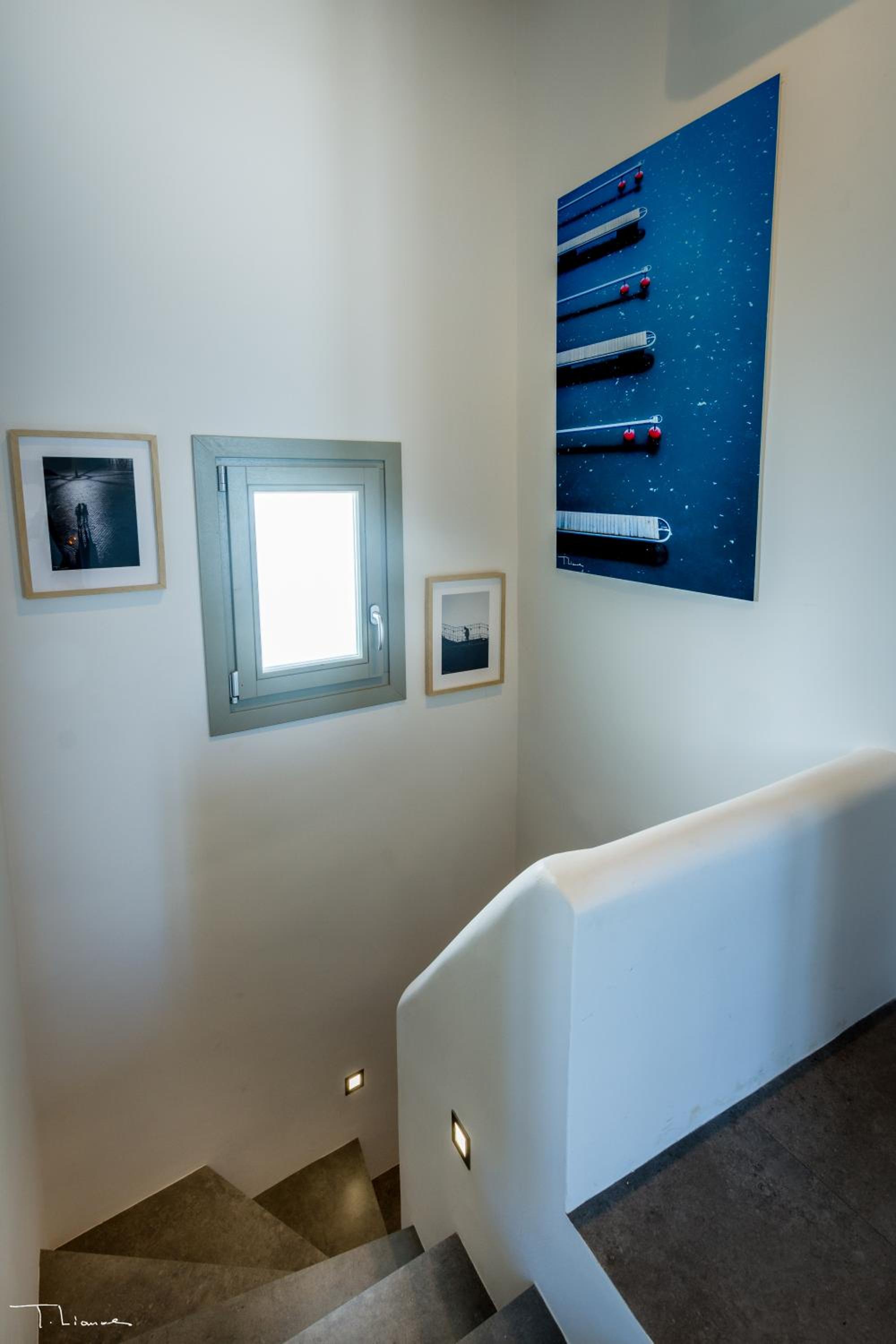 Alos Residence
