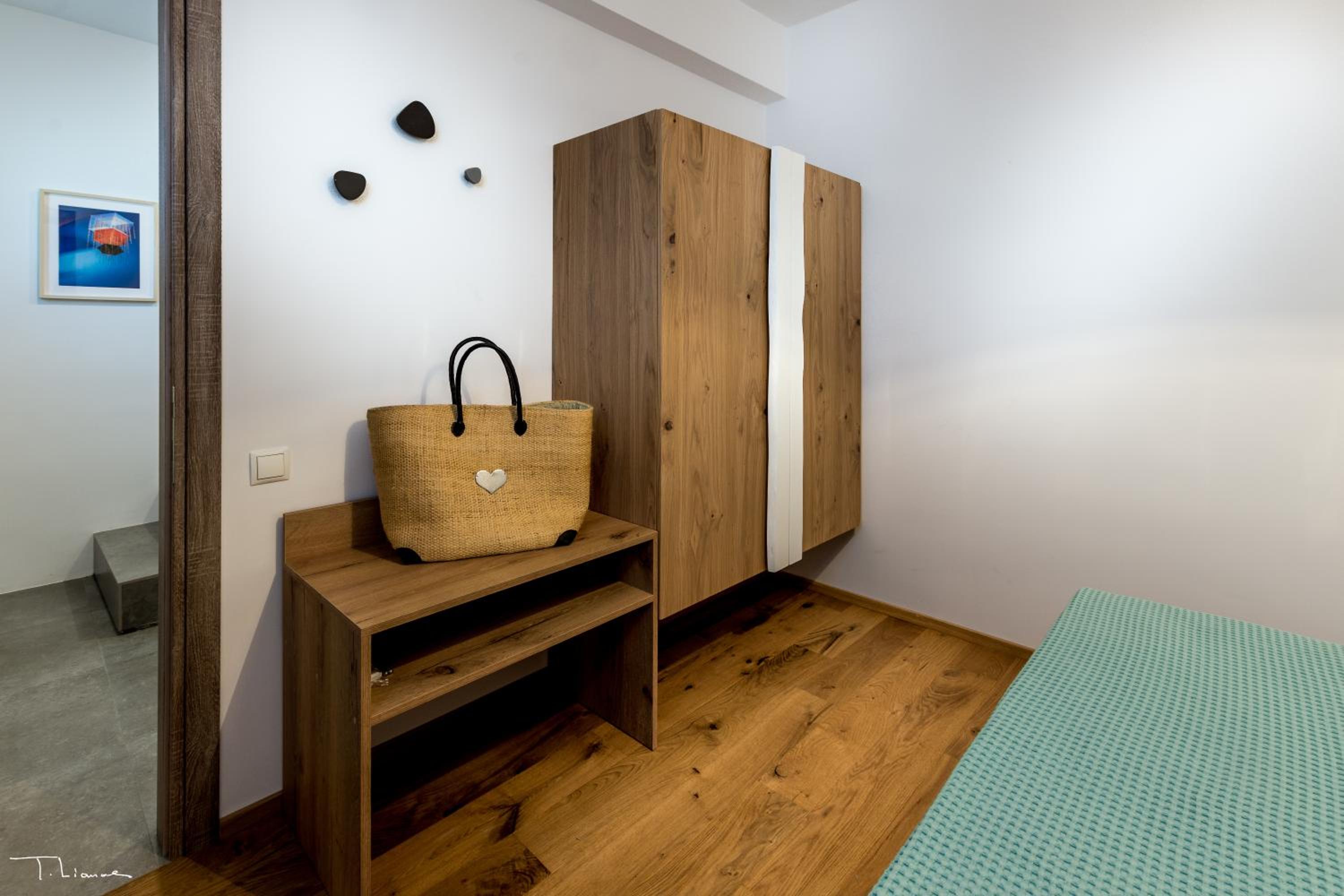 Alos Residence