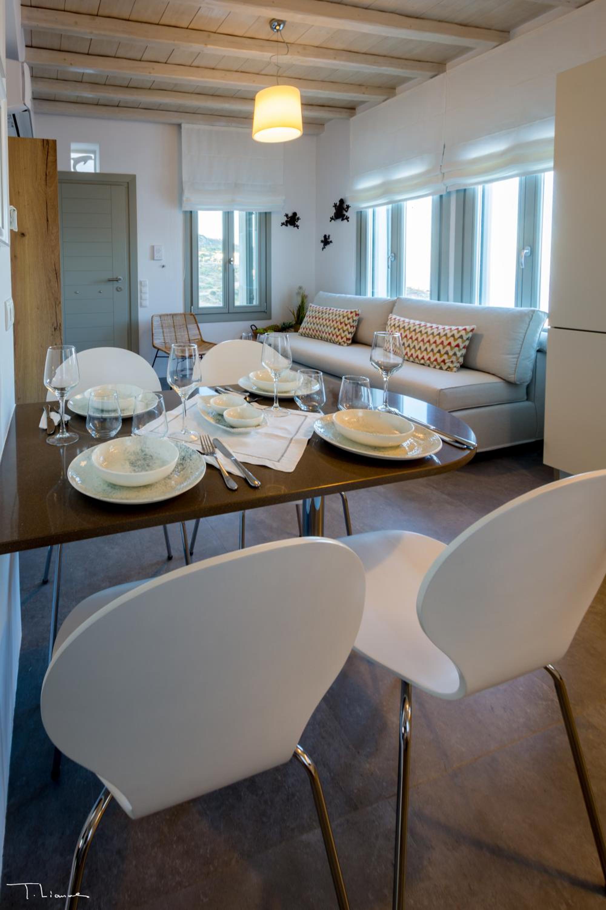Alos Residence