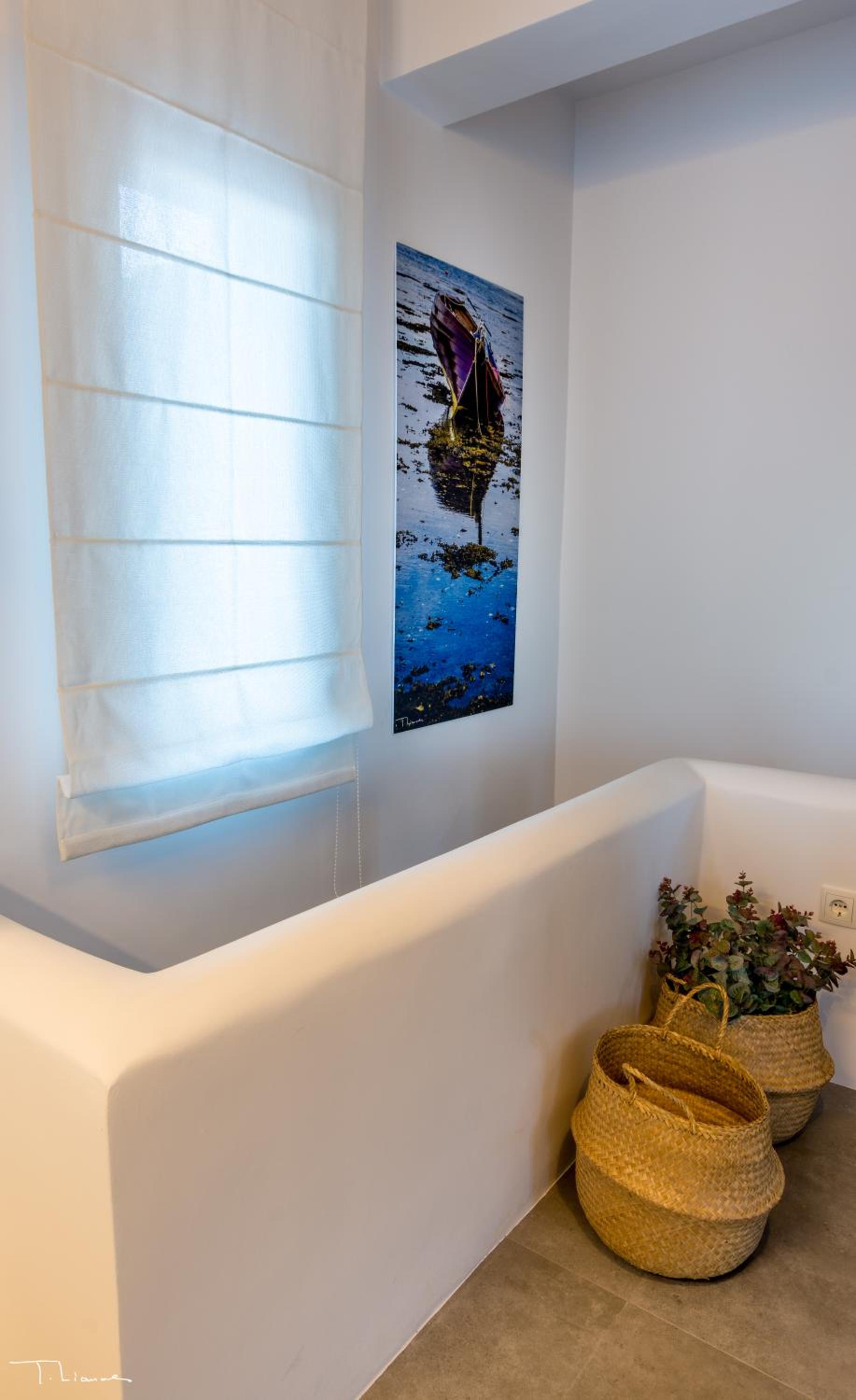 Alos Residence