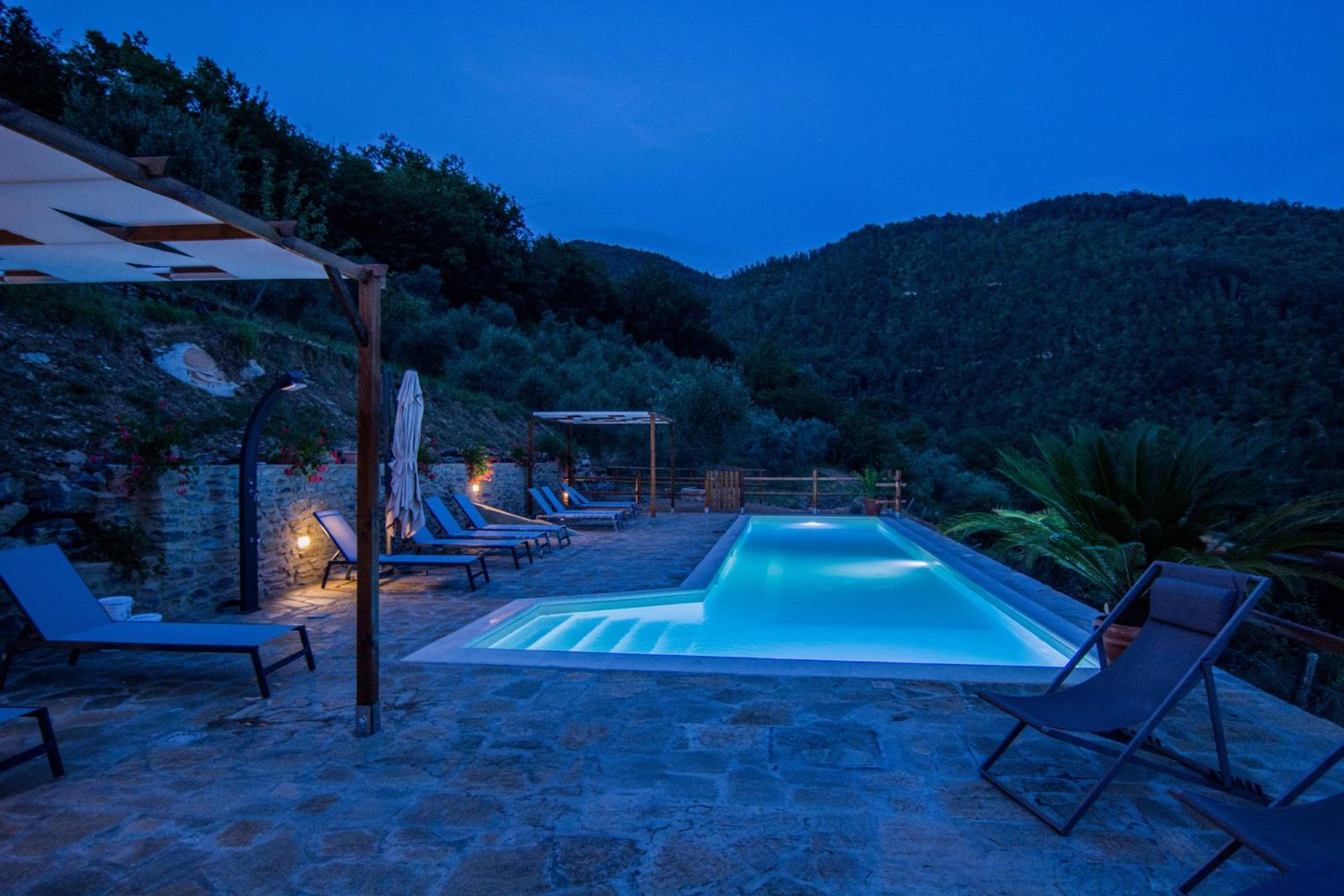 Agriturismo Casa Turchetti -Nature & Pool & Relax tra Lunigiana, Nord Toscana e Cinque Terre