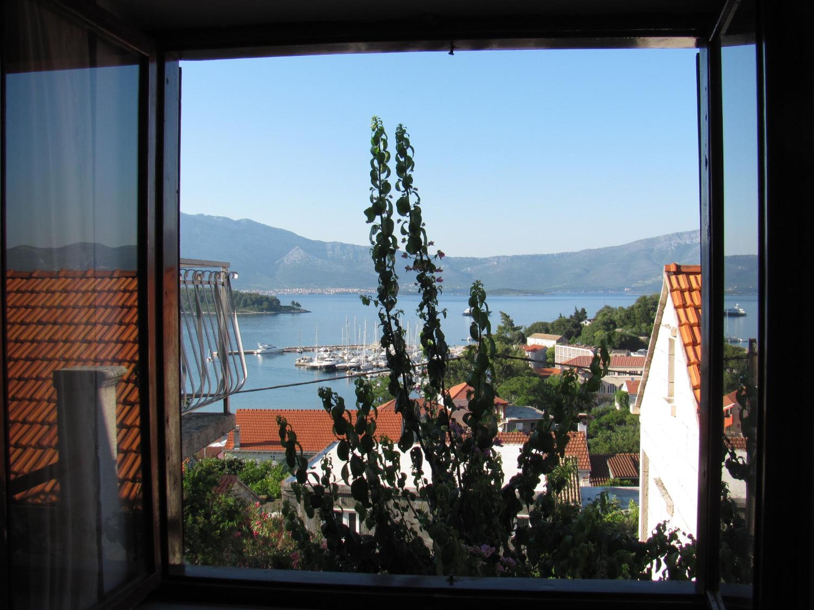 Apartments Lumbarda