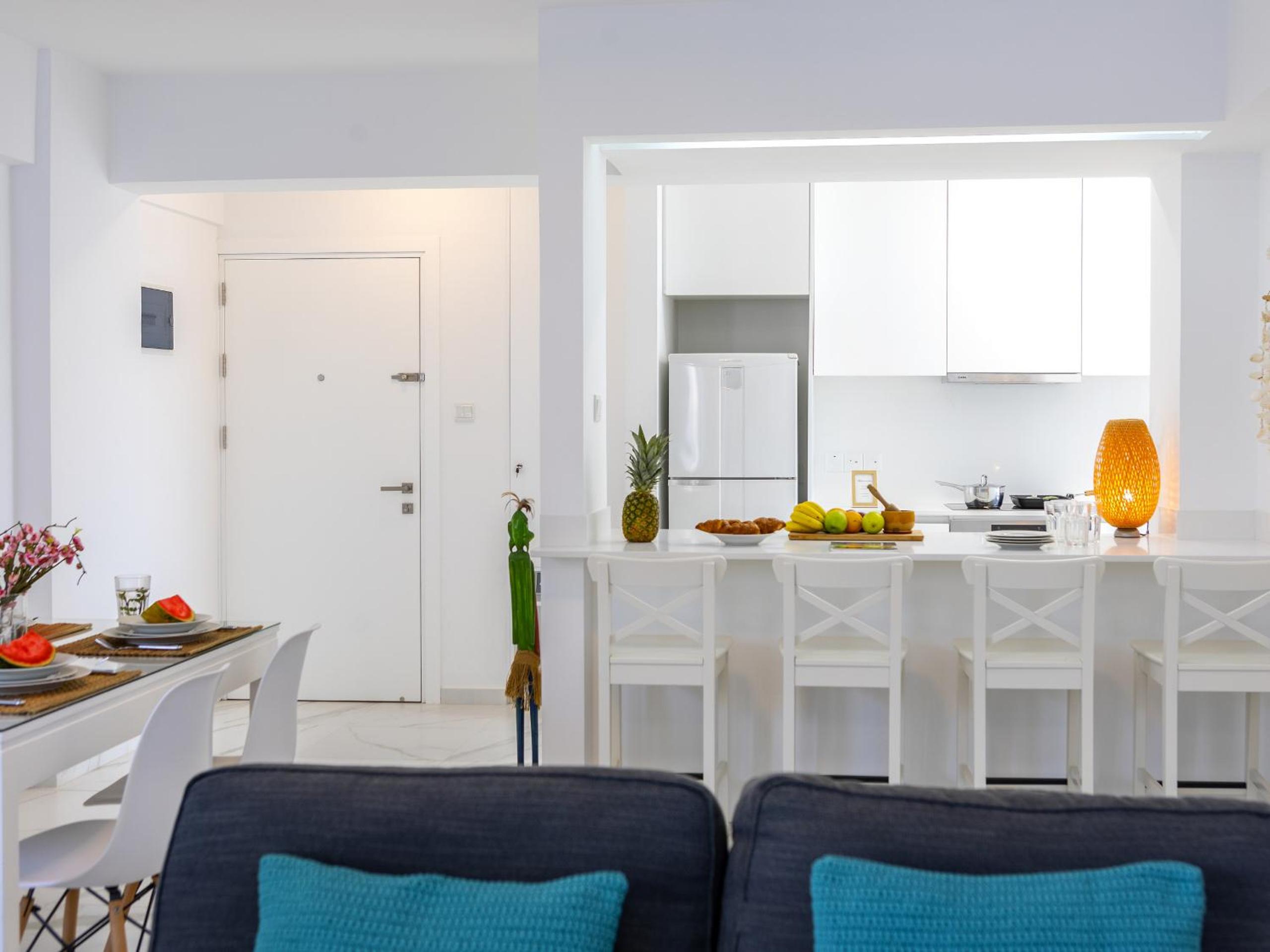 Mackenzie Leo Seafront Suite view 3