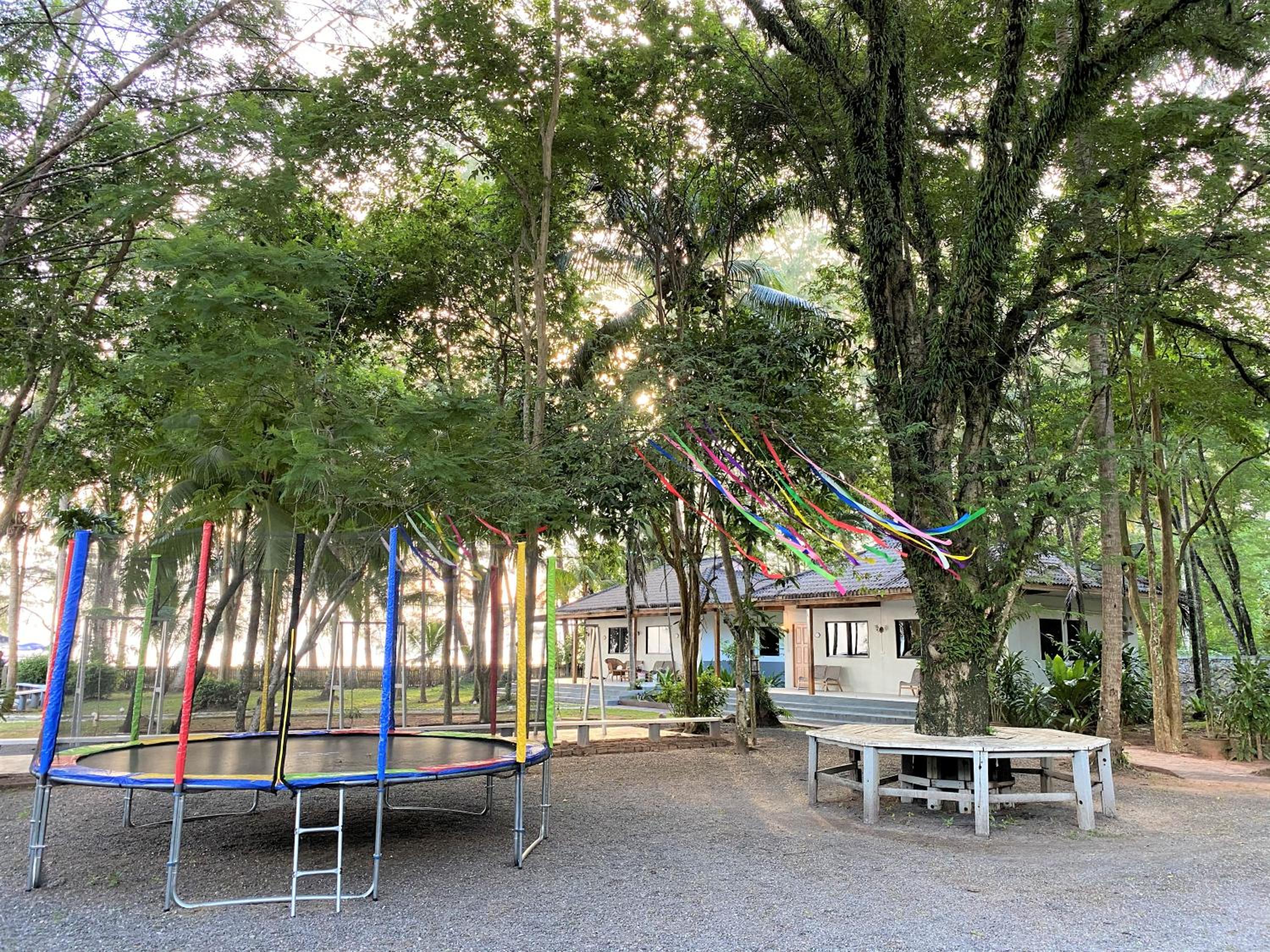 Pakmeng Resort