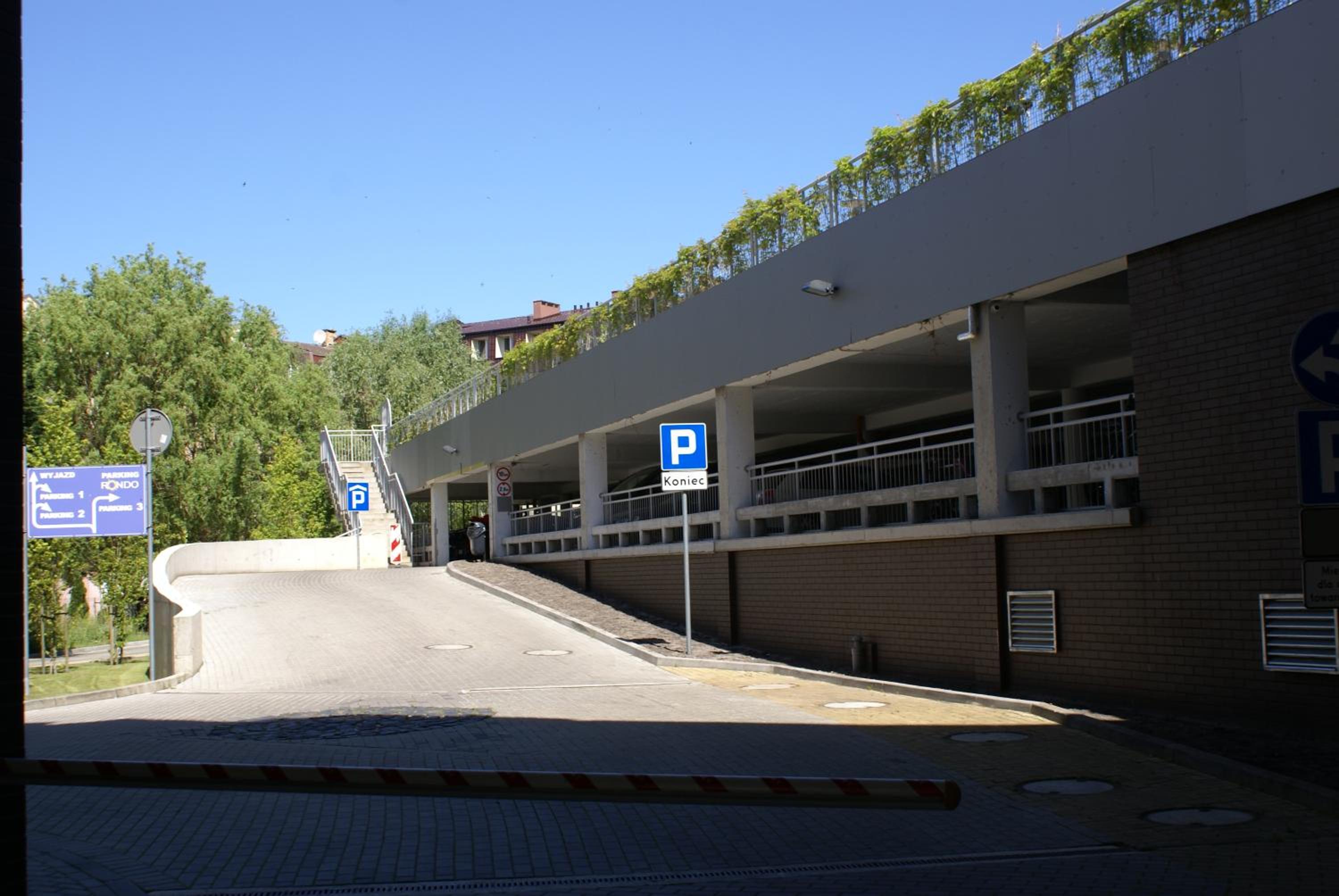 Apartamenty Bryza - Osiedle Kwartał Róży Wiatrów - Centrum - Parking view 2