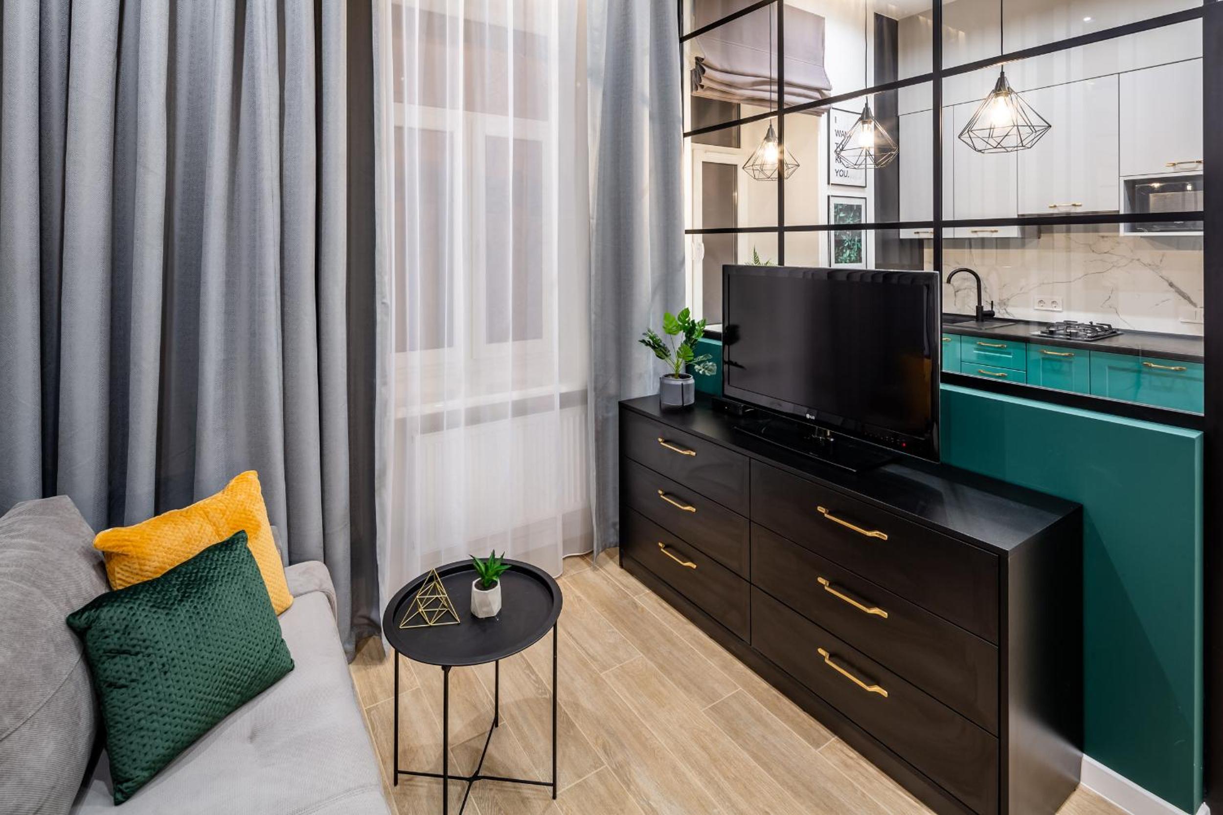 Emerald Lux Apartment. LiveInLviv view 4