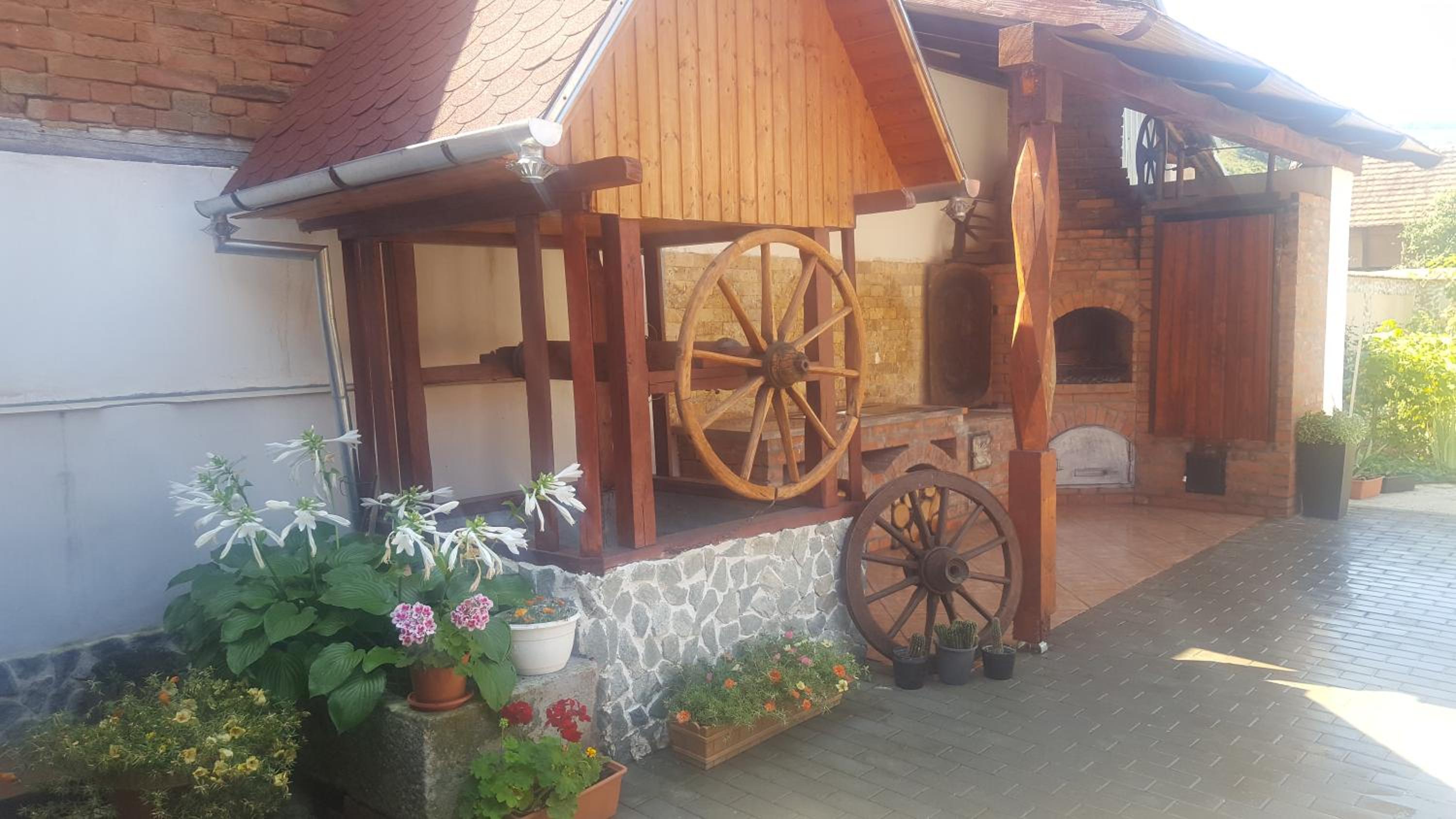 Mehadica House