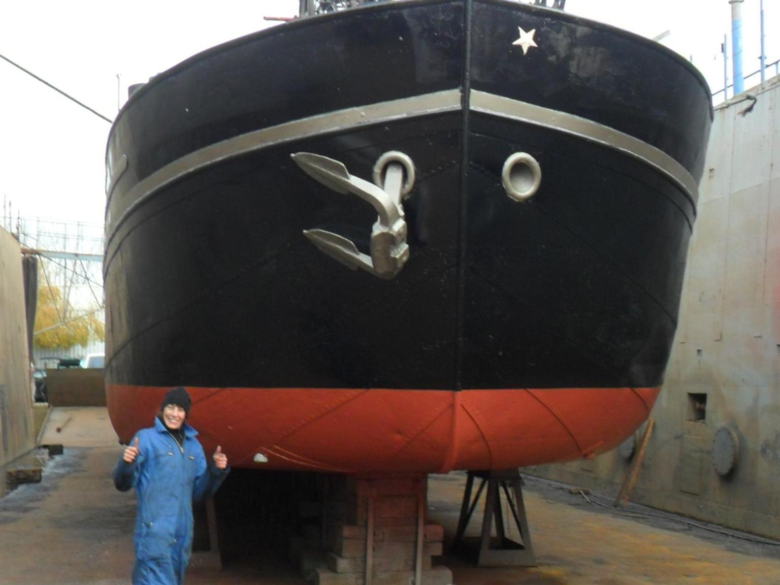 Anna Houseboat