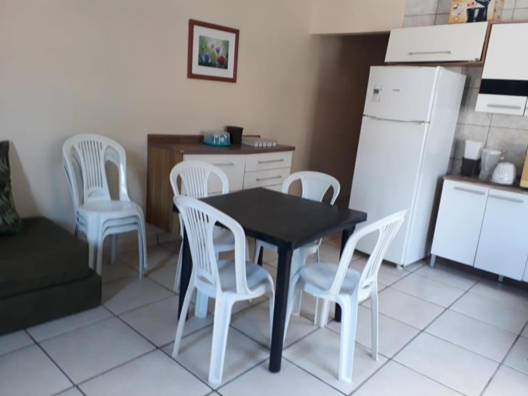 Casa em Condomínio com Wi-Fi - 300m da praia