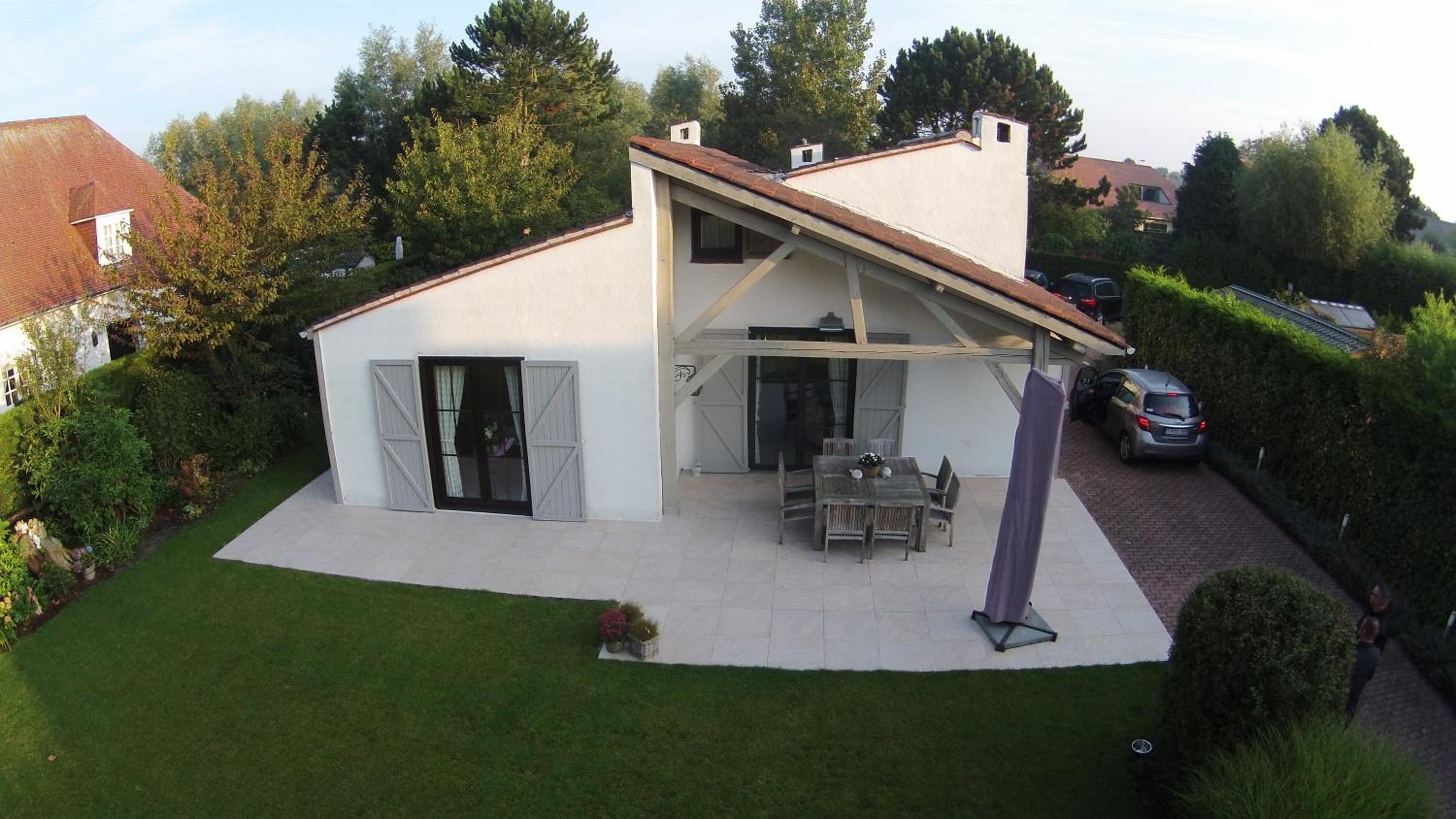 B&B Yaca
