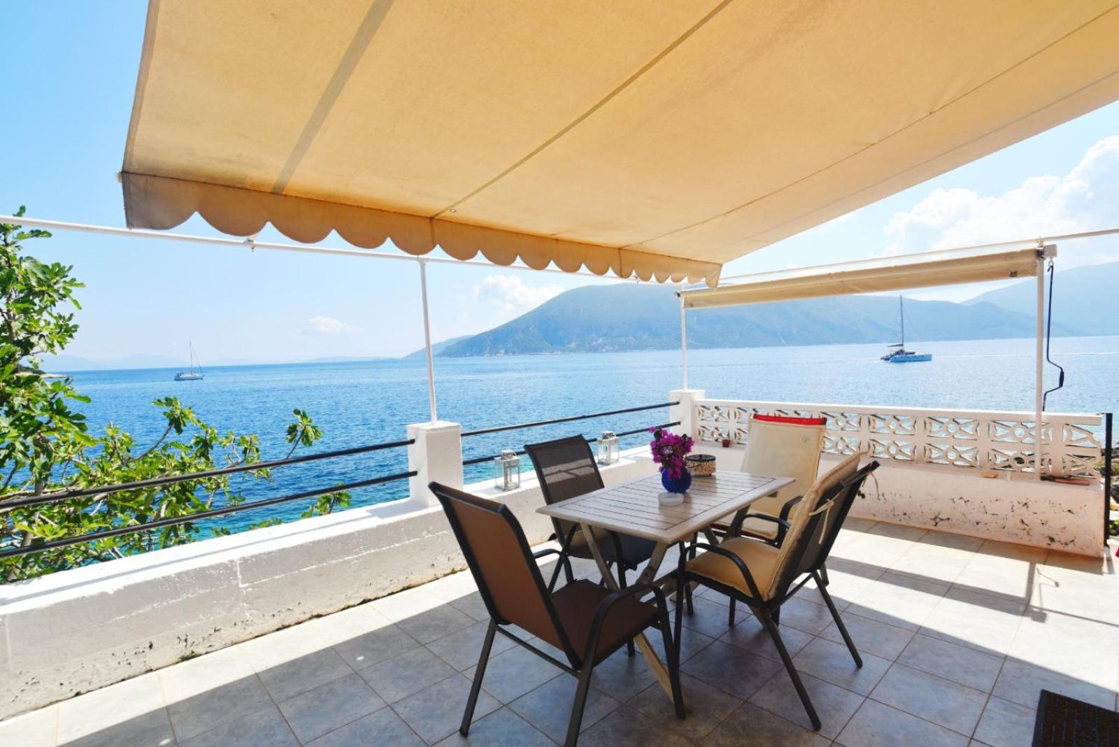 Efi's Cottage by the sea view 4