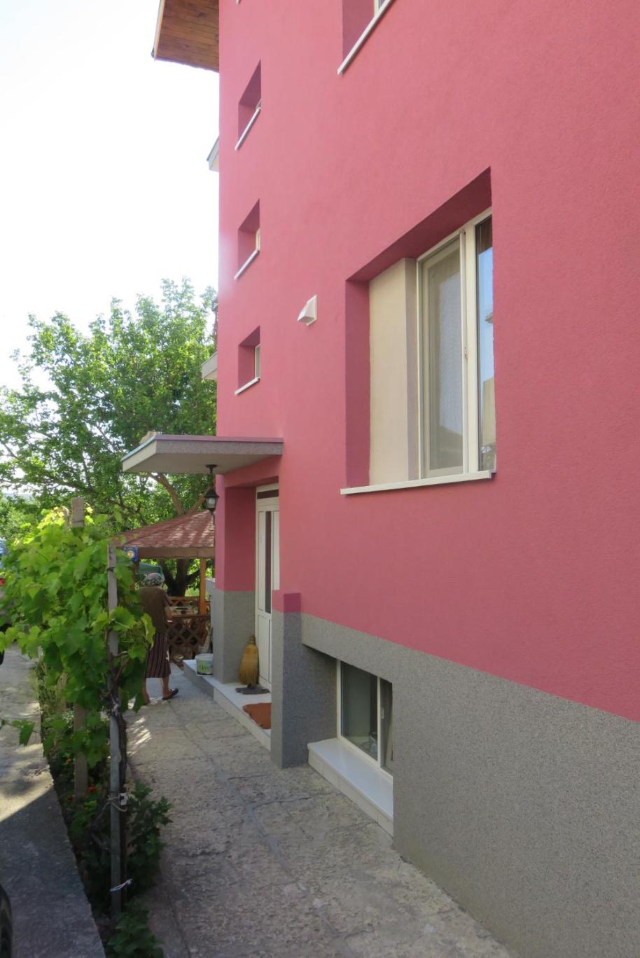 Guest House 51