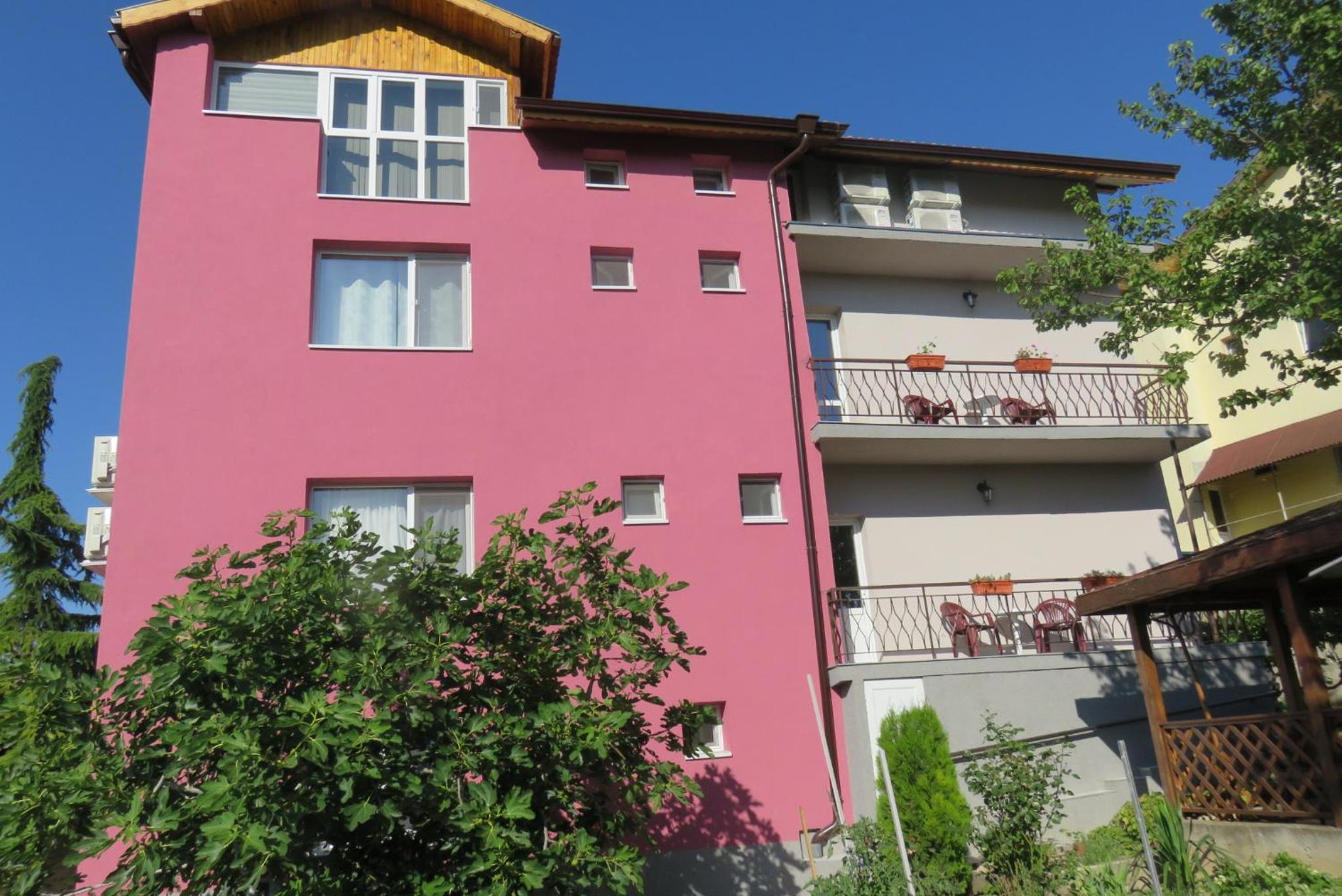 Guest House 51
