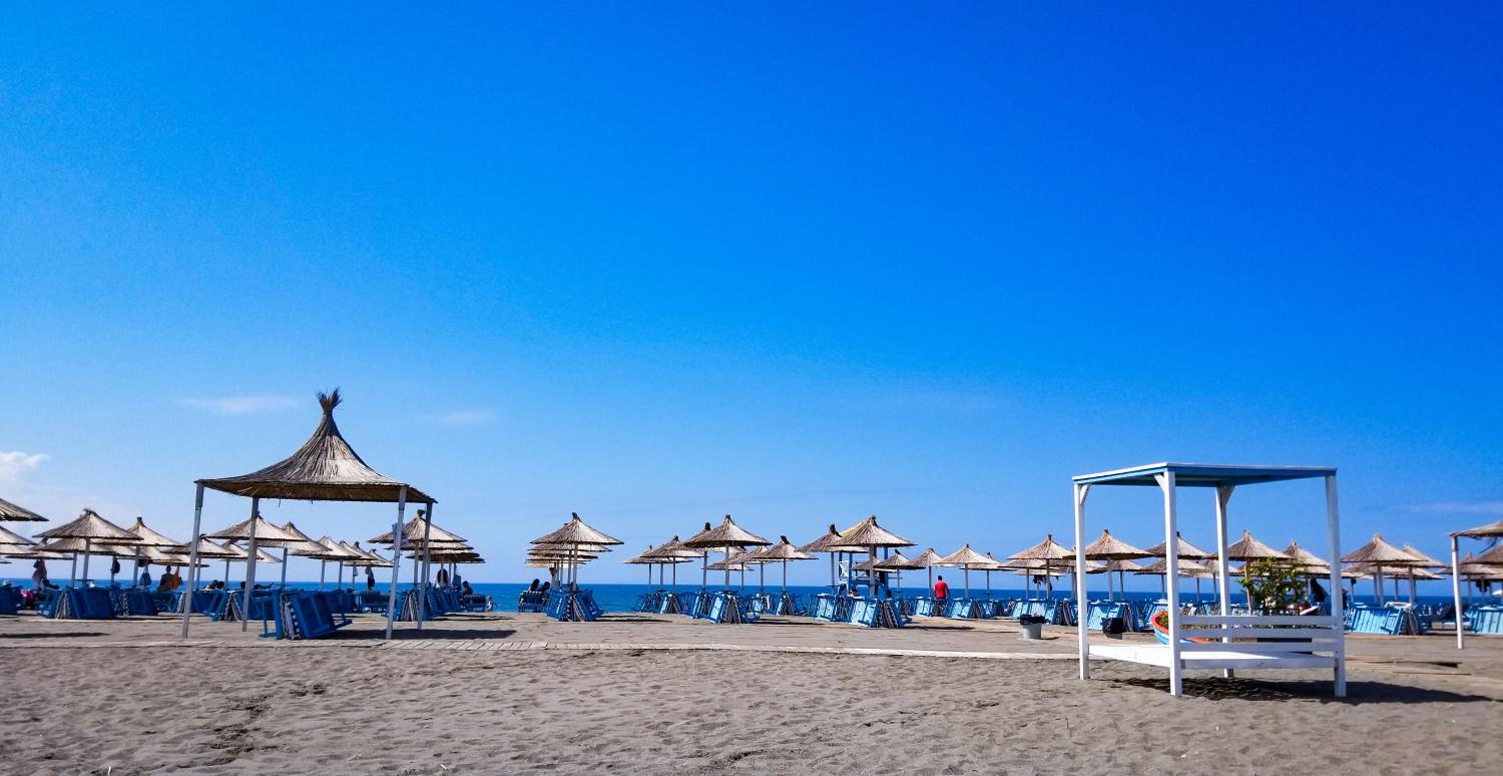 Beachfront, Tirana Guest House