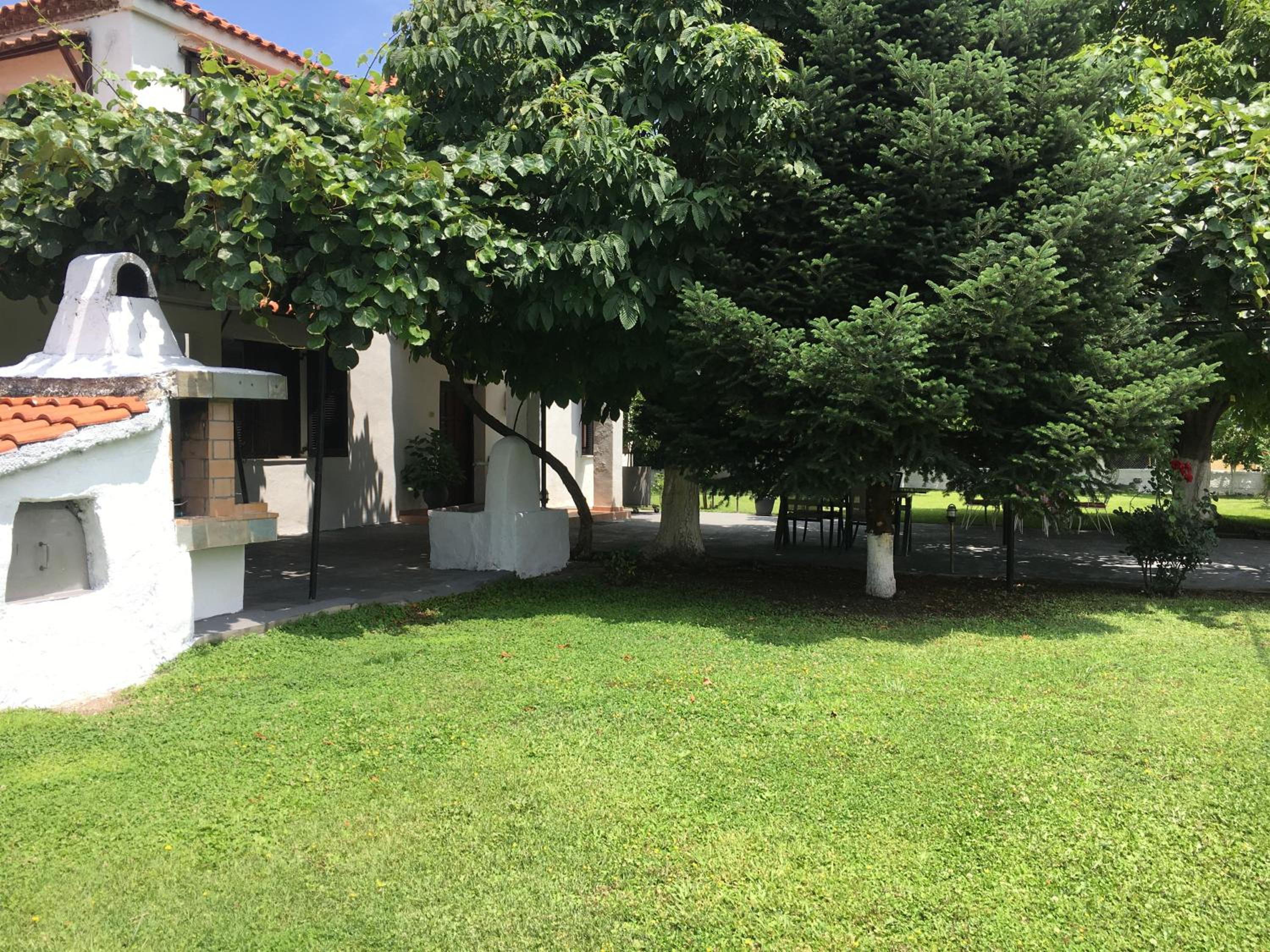 Sarakinas Farm House view 4