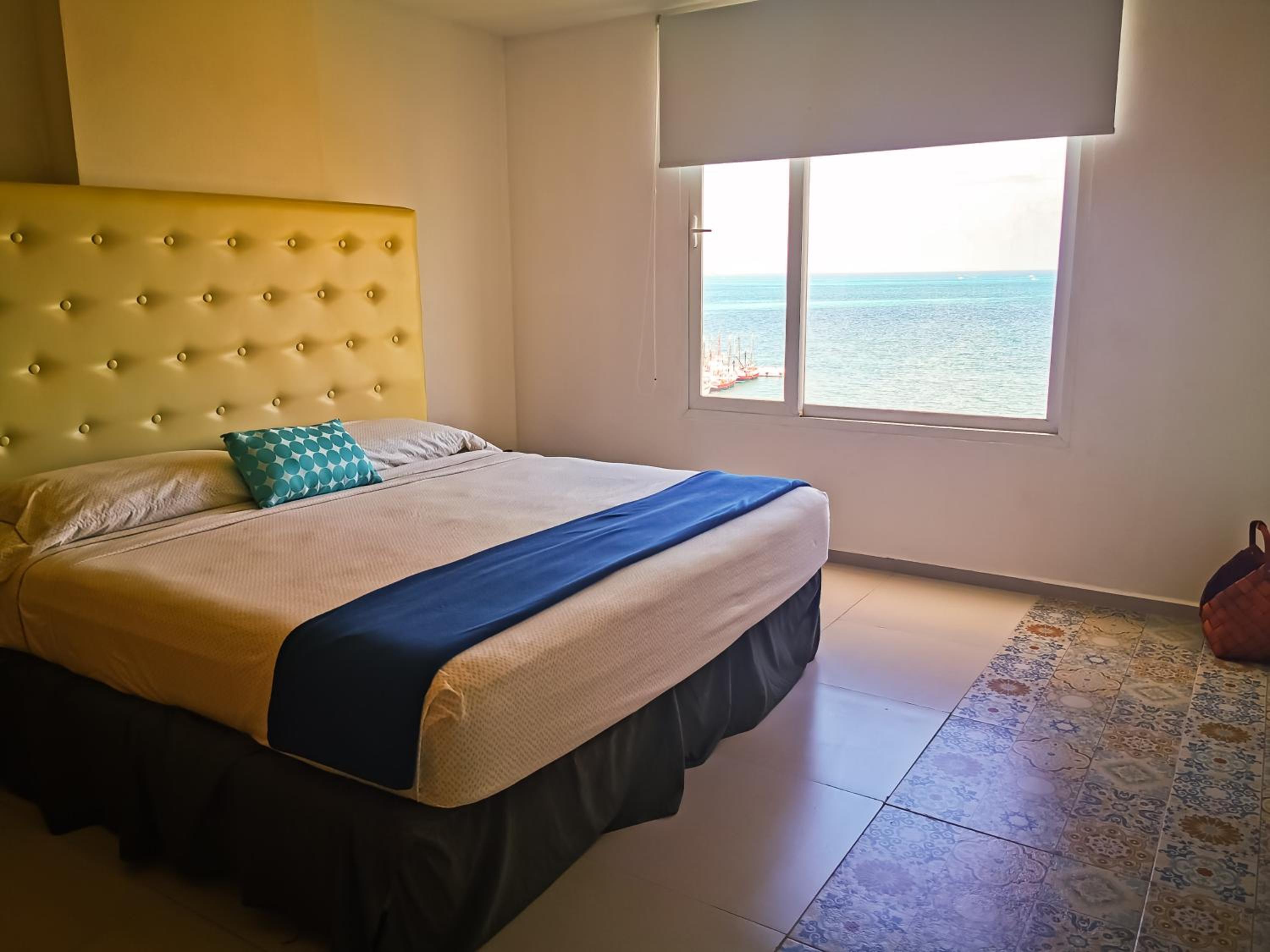 Pent House amazing View beachfront CANCUN