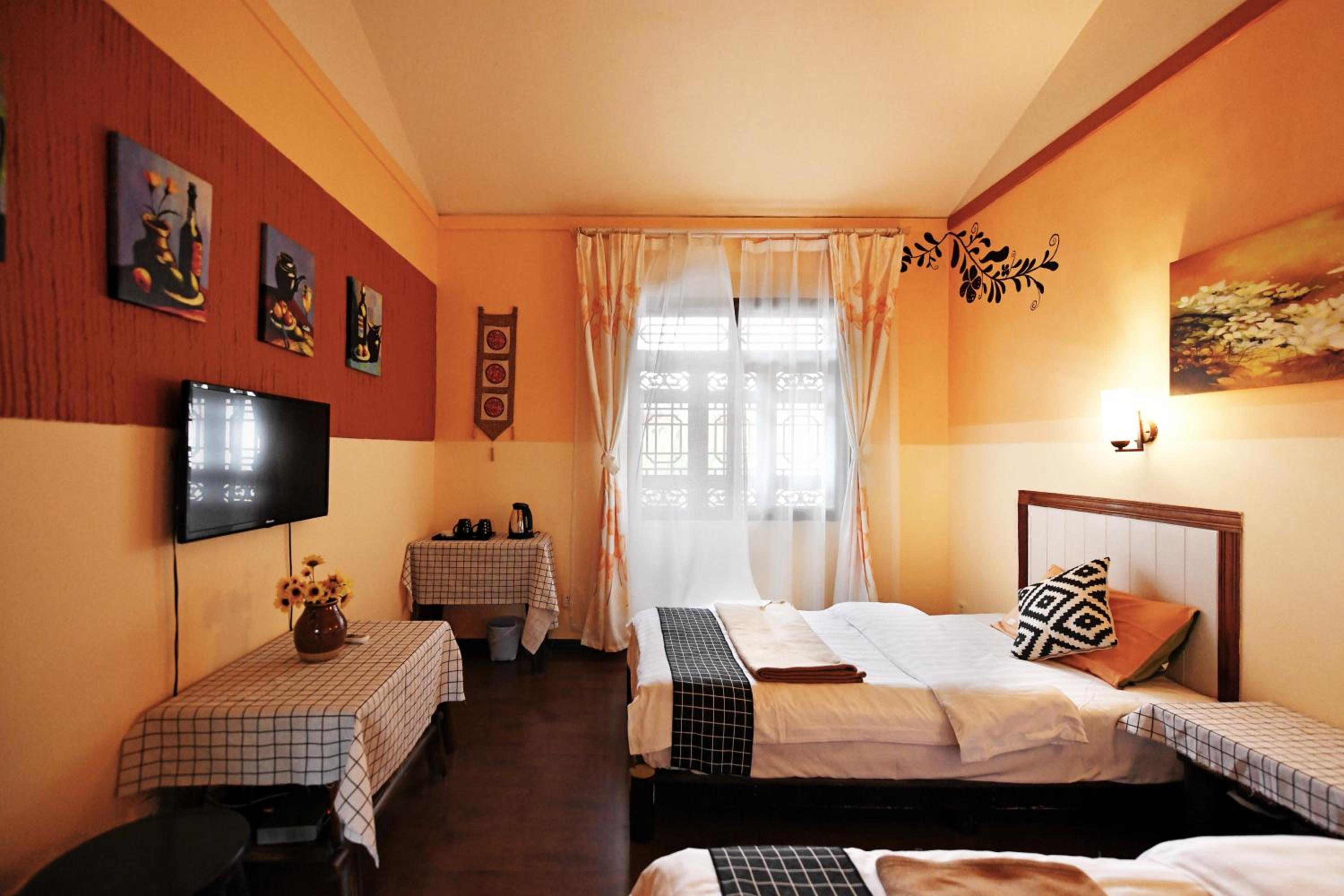 Maple Leaf Inn