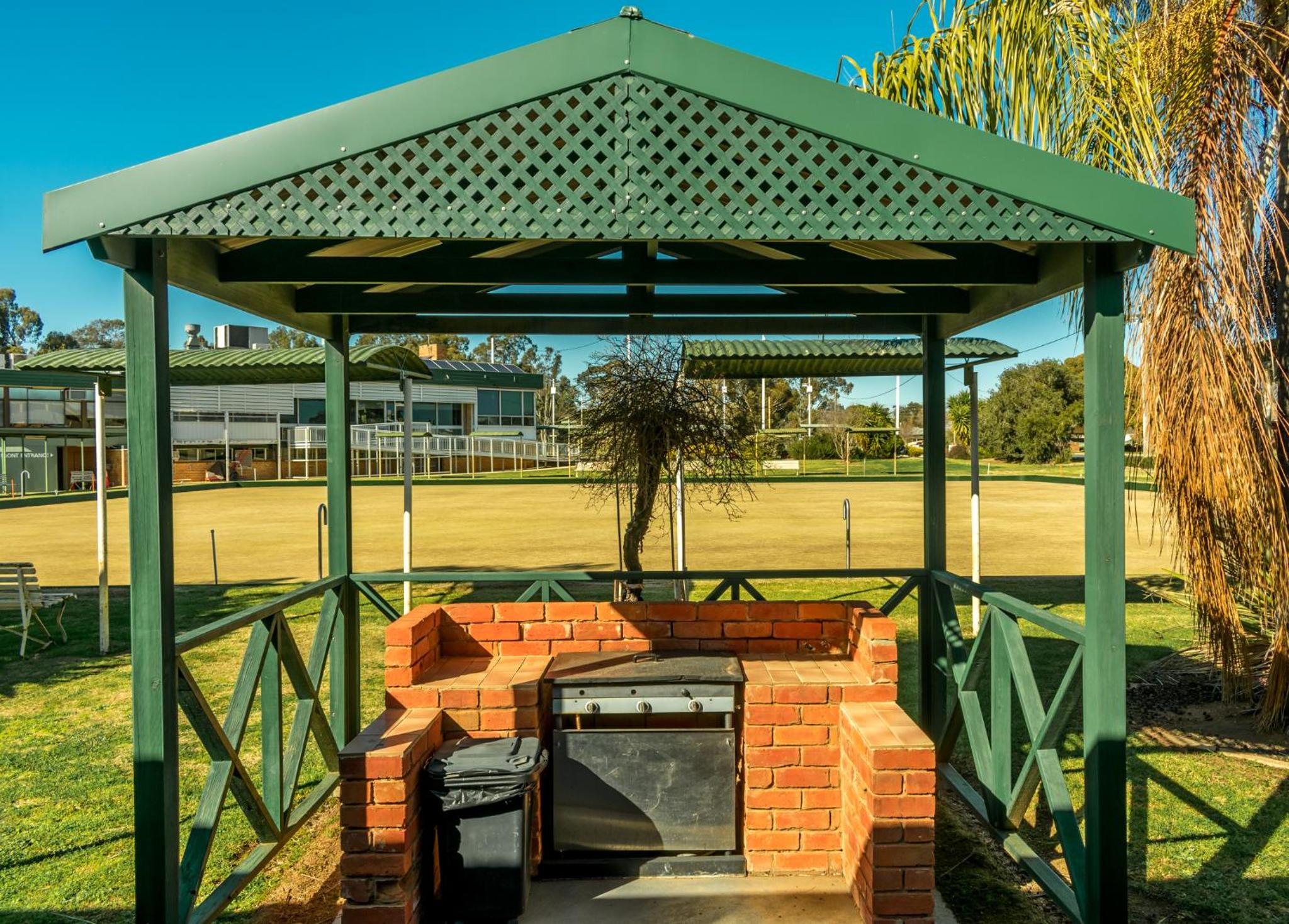 Deniliquin Country Club Motor Inn