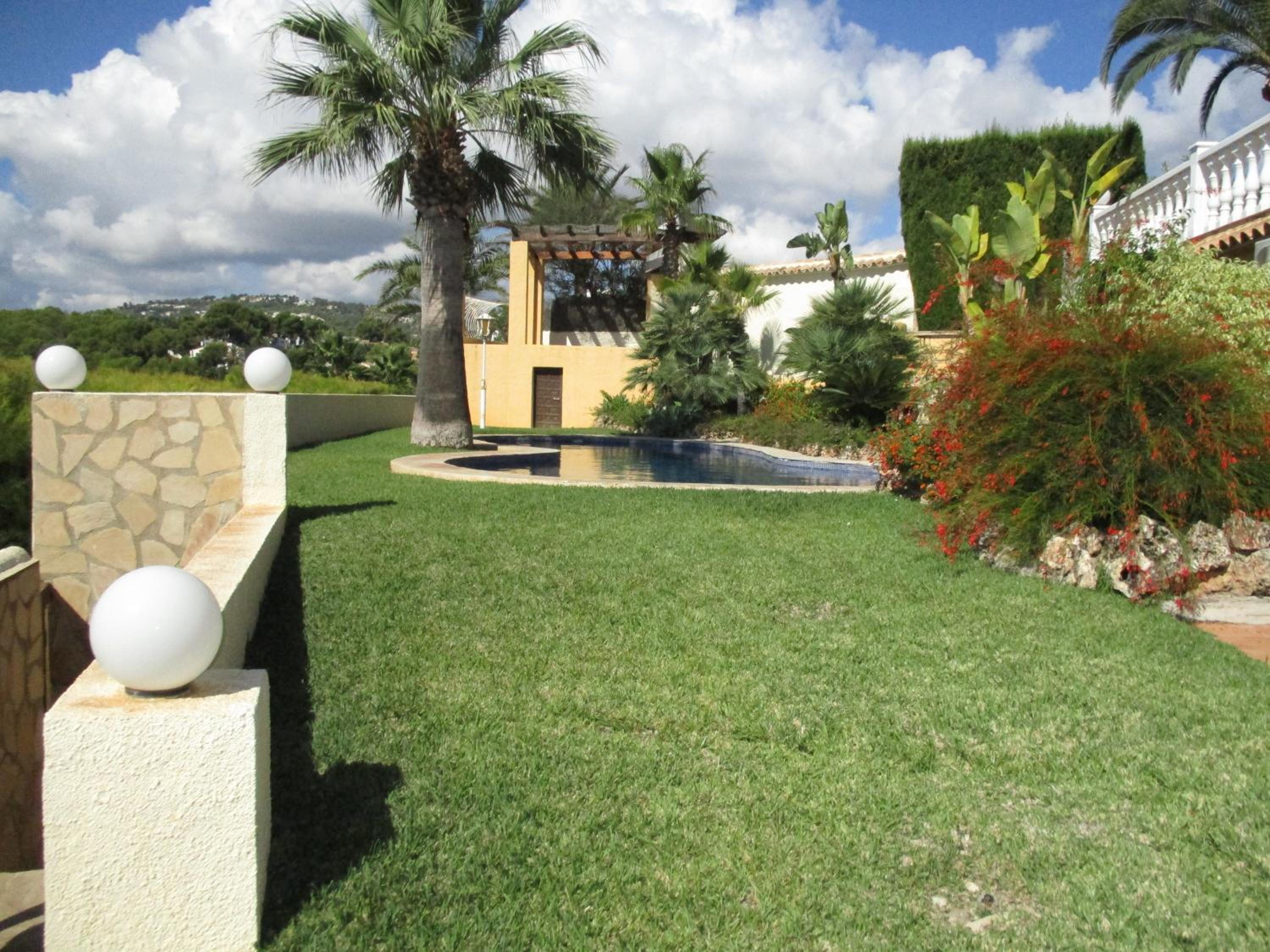 1. Meeresline Villa mit privat Pool view 2