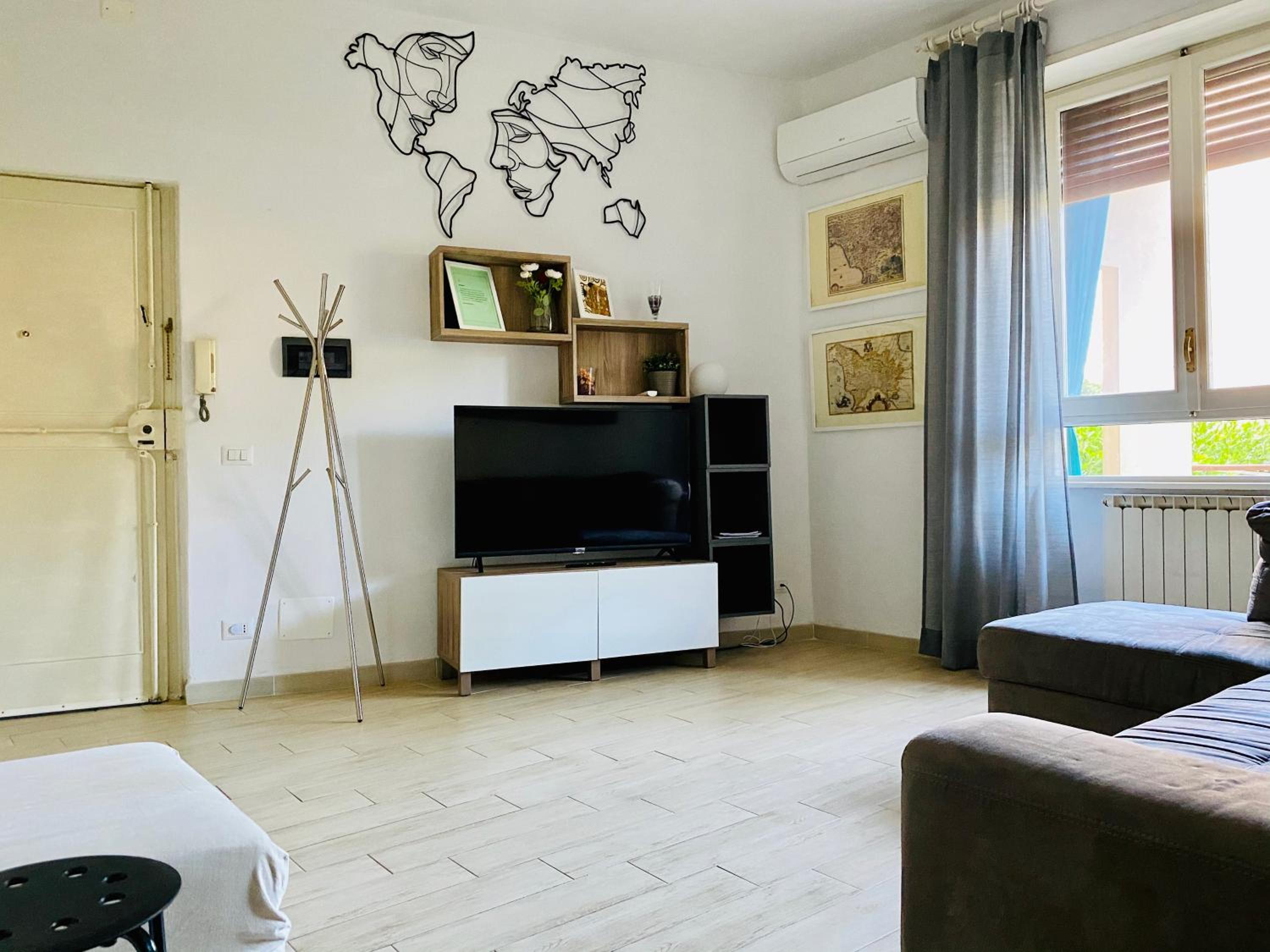 TwelveHolly apartment