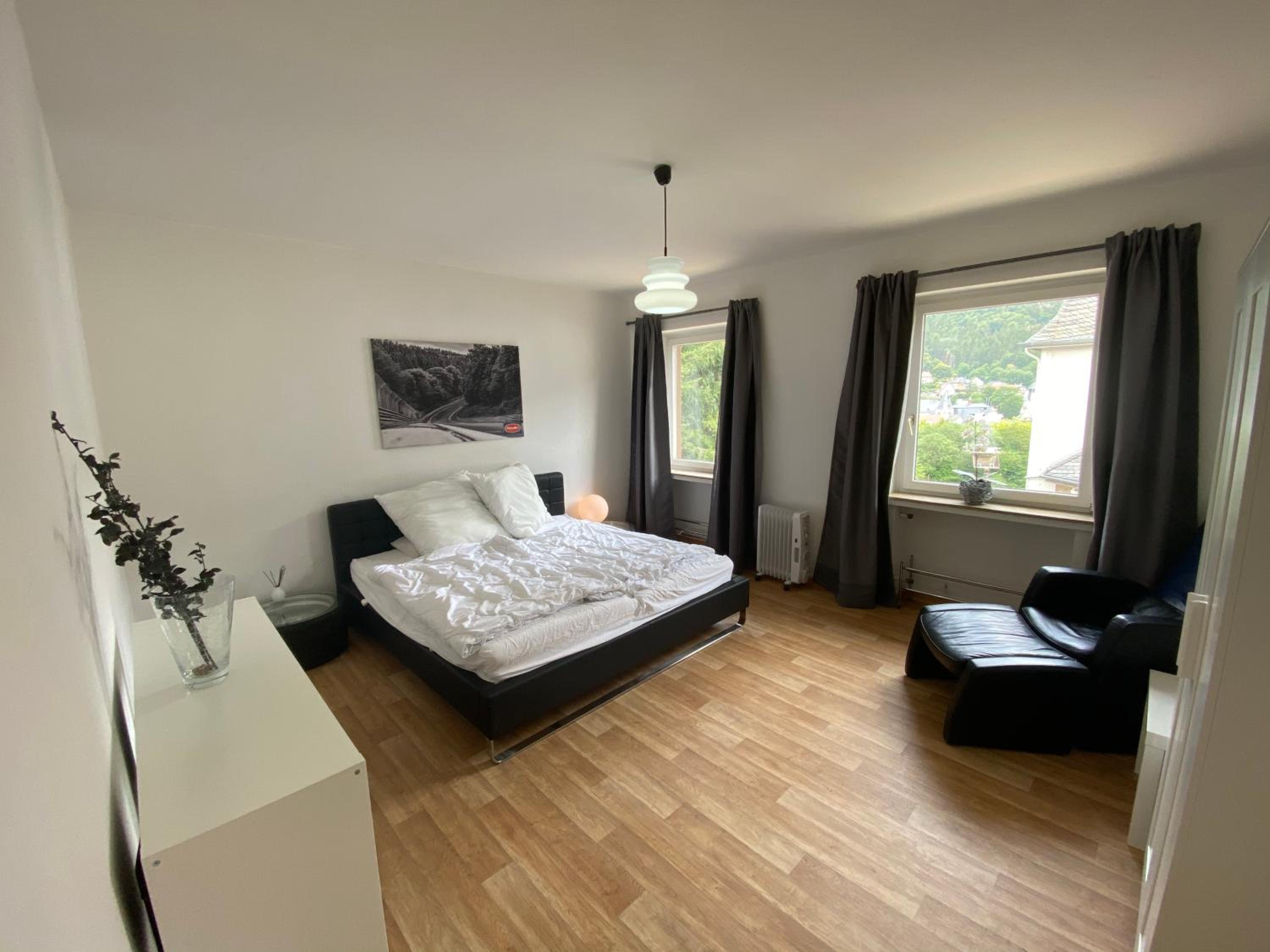 Nurburgring Ferienhaus m. Parkplatz - Klima - Garten und viel Platz - Property Image 20