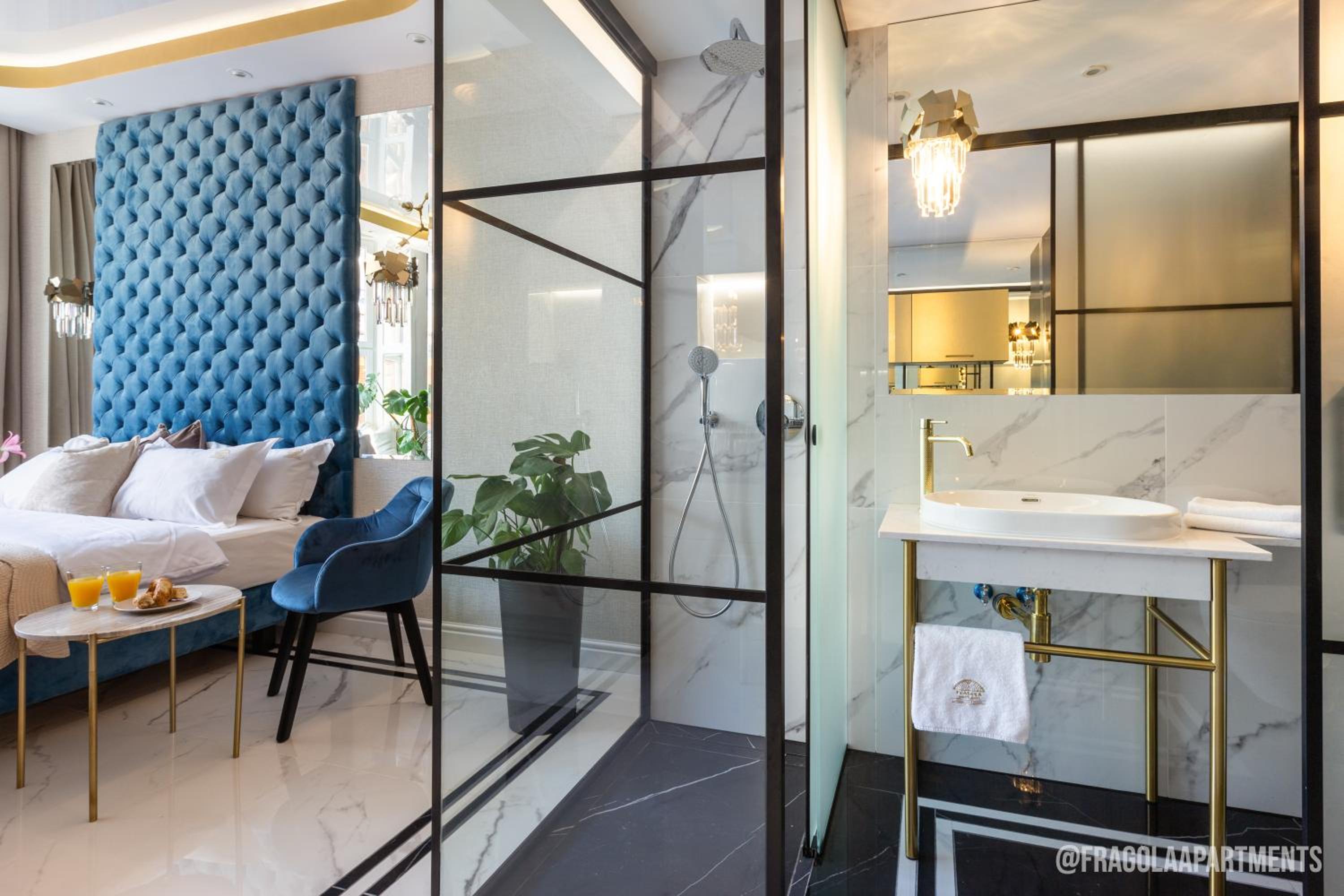 Feniks Fragola Apartments