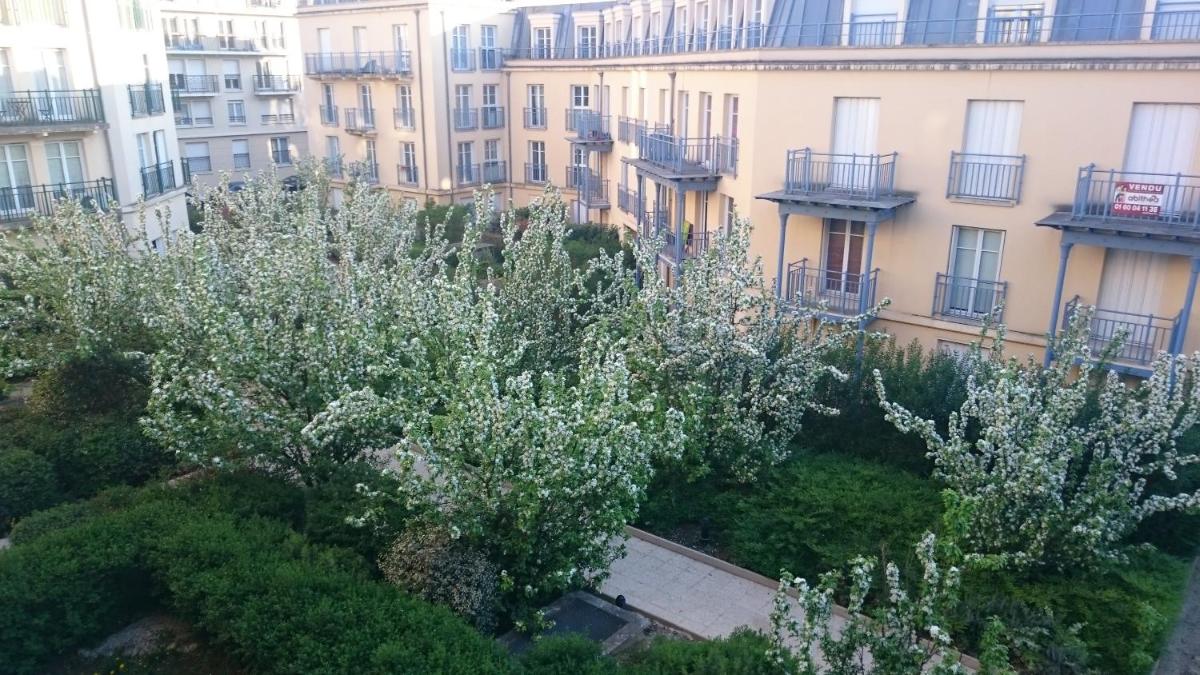 Apartment in Chessy very near Disneyland view 4
