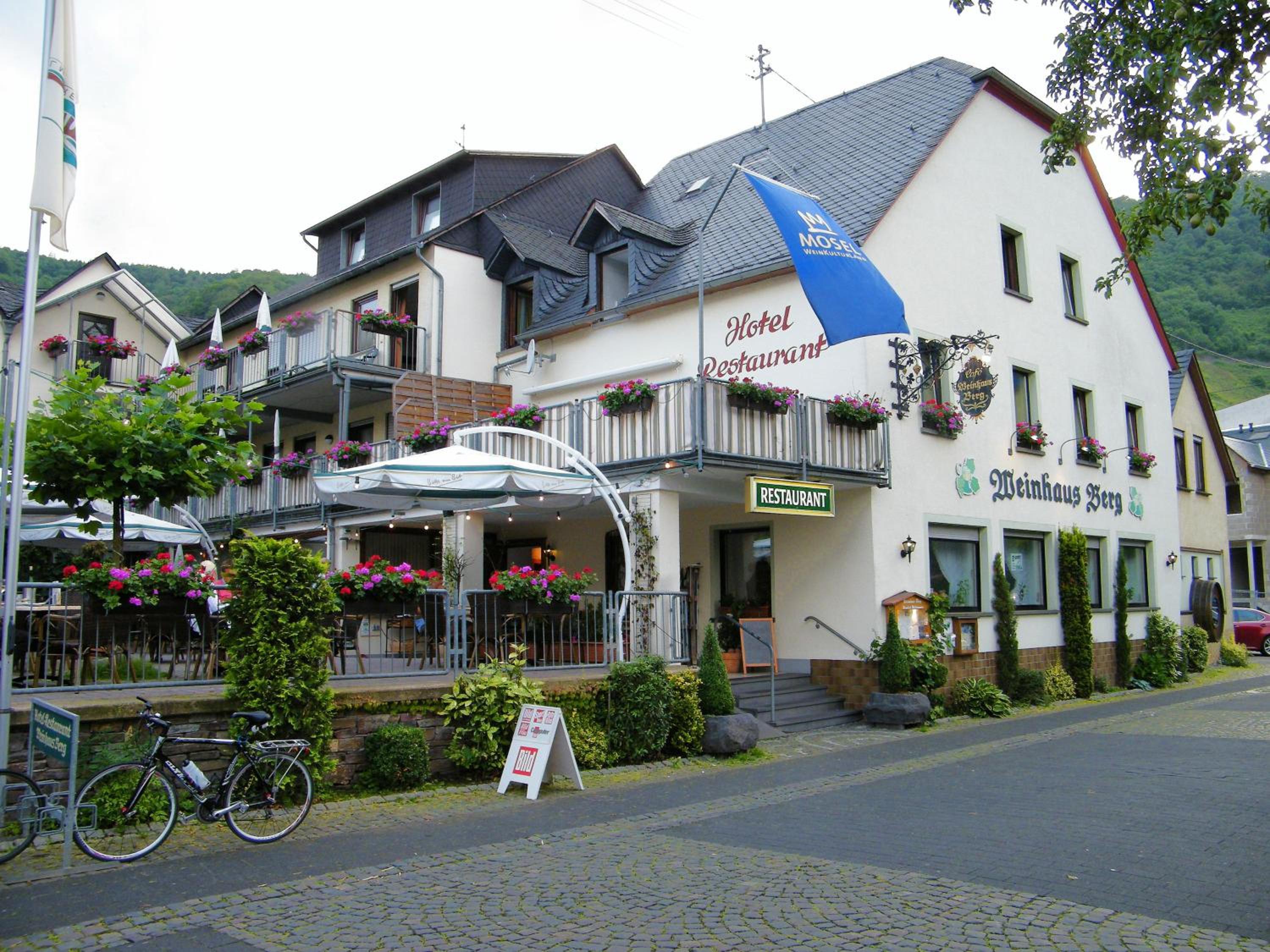 Hotel Weinhaus Berg - Image 1