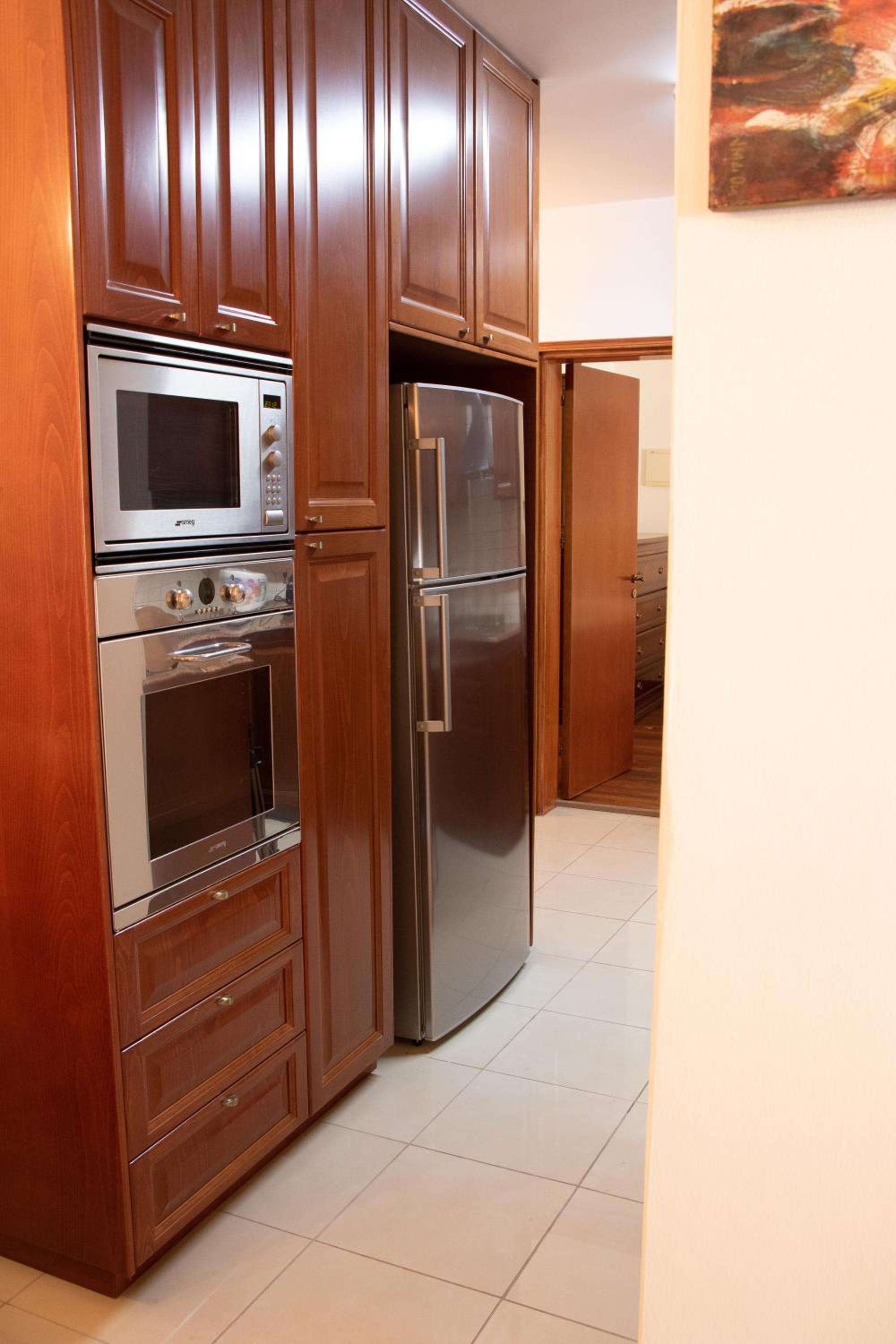 Luxury Apartment, near Pinikoudes beach view 2