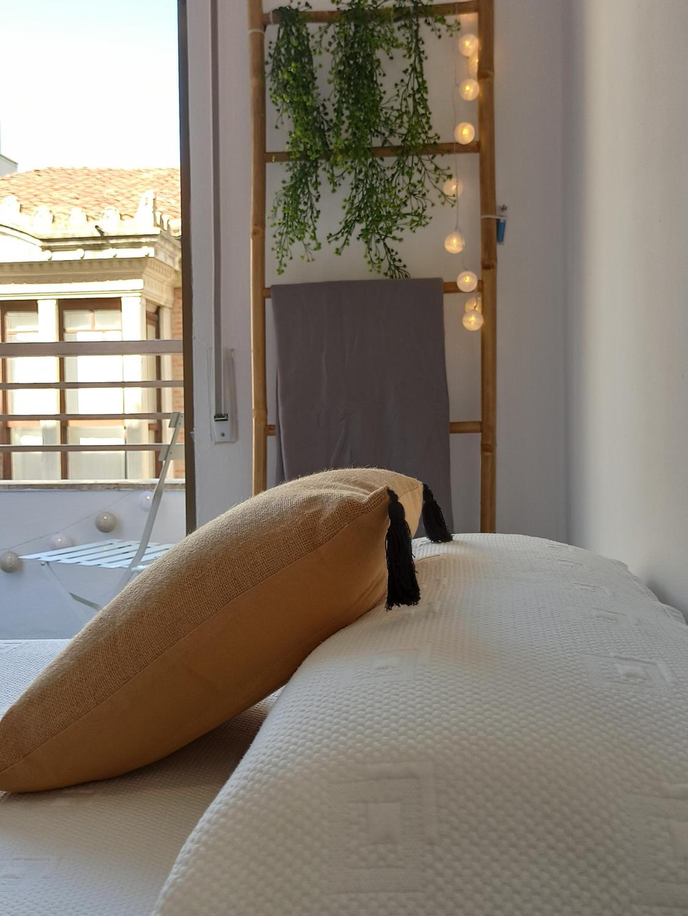 Hostal Sol en Zamora — hotel room