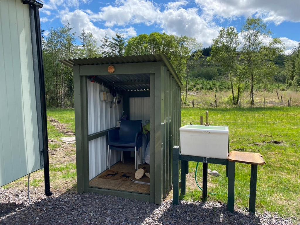 Wee Highland Hideaway Hut