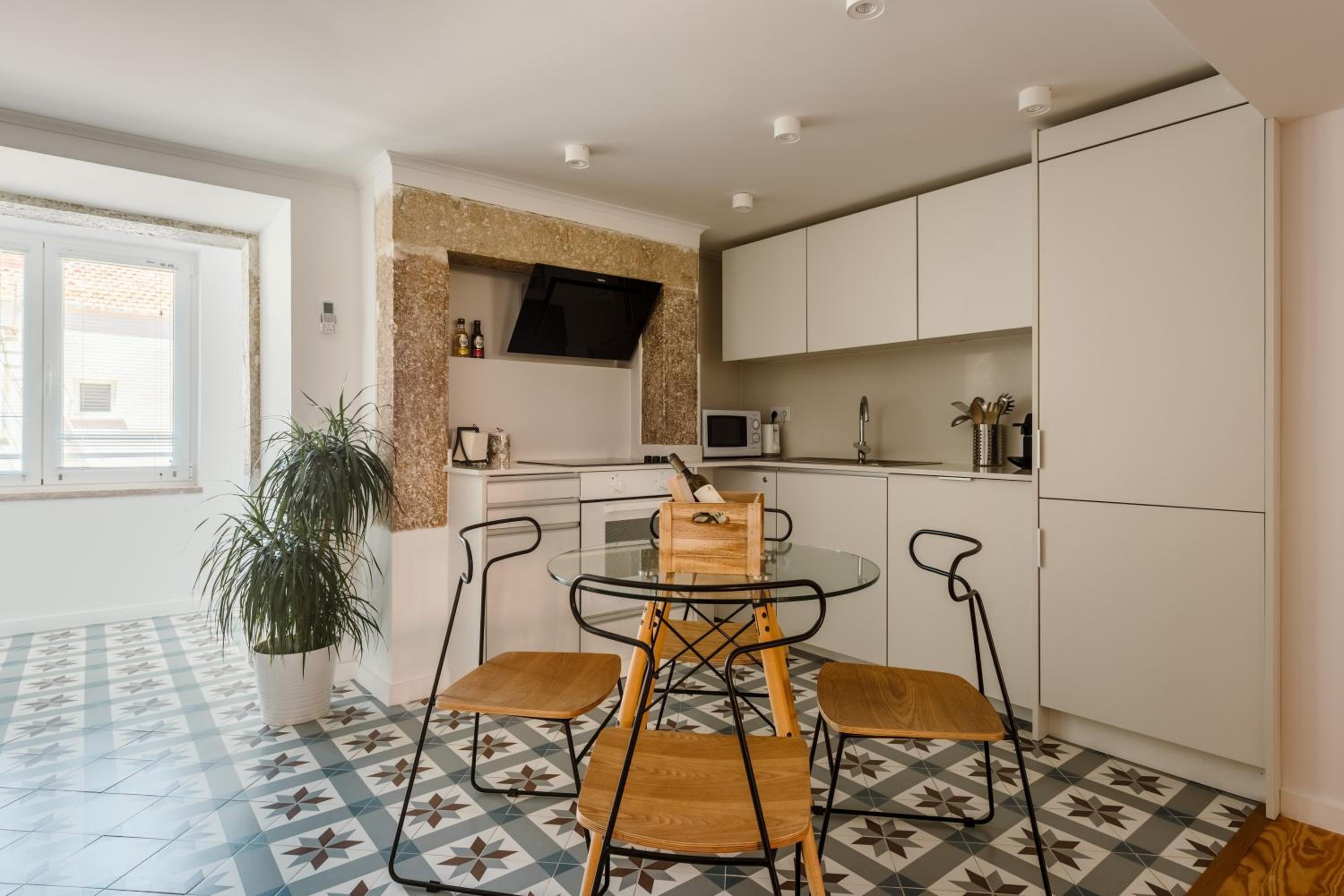 Principe Real Hideaway by Praça das Flores by NestAtLisbon view 5