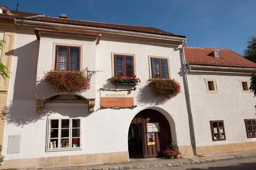 Wohnatelier im Bioweingut view 2