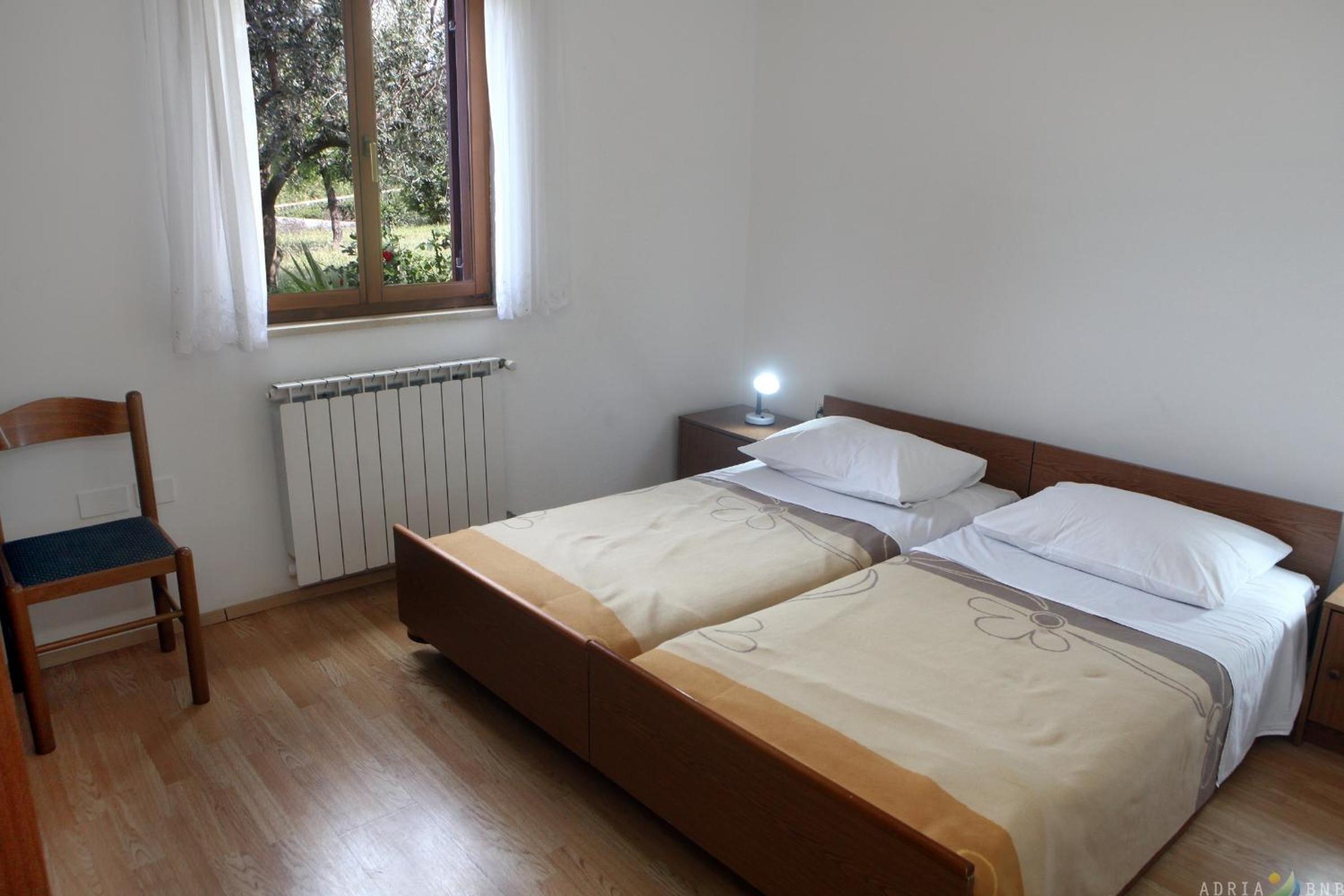 Photo 57