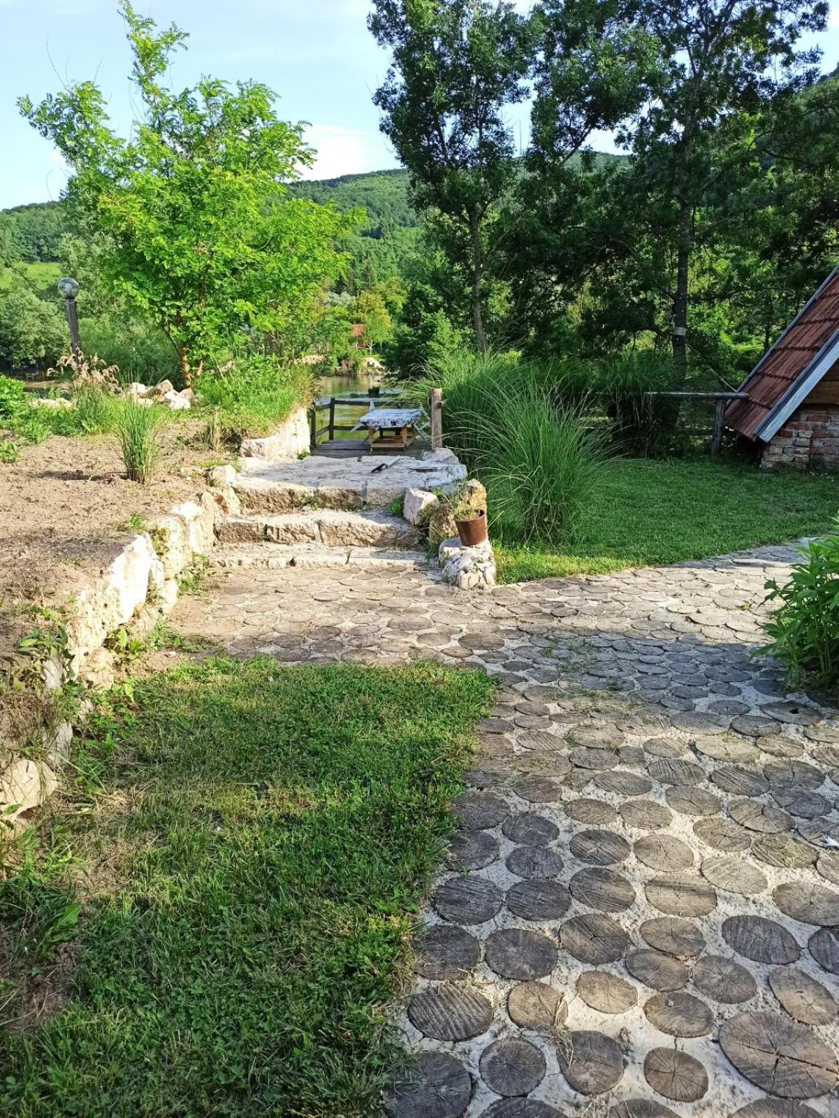 BUNGALOV COZY UNA