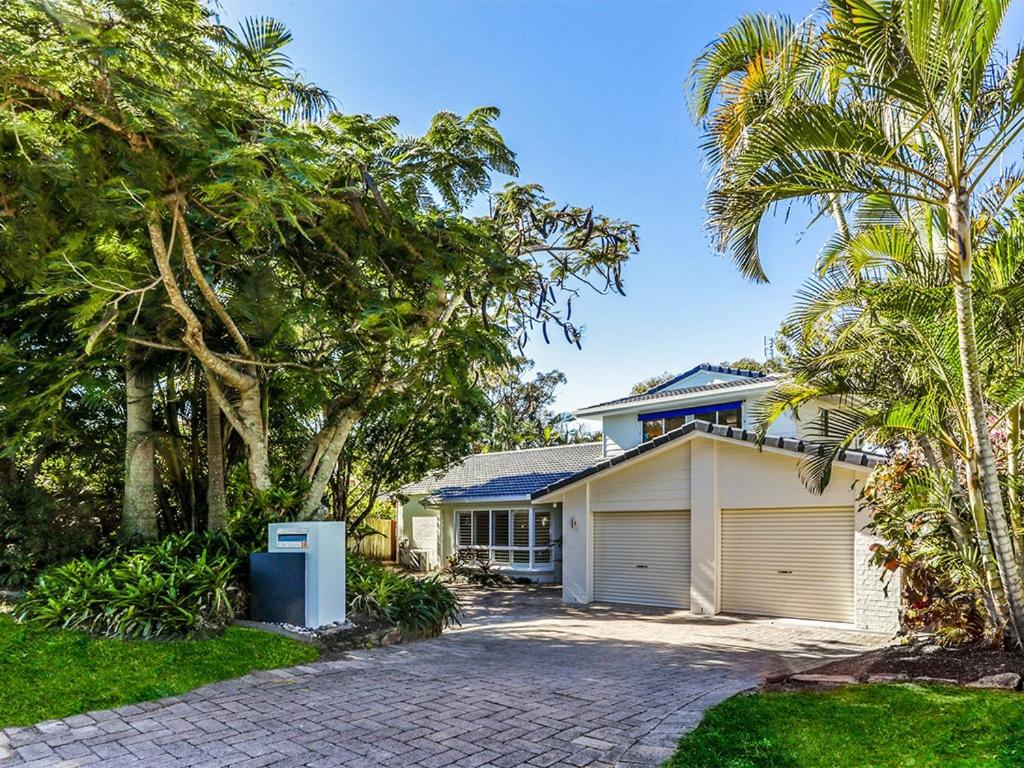 The Perfect Pet Friendly Escape, Sunshine Beach