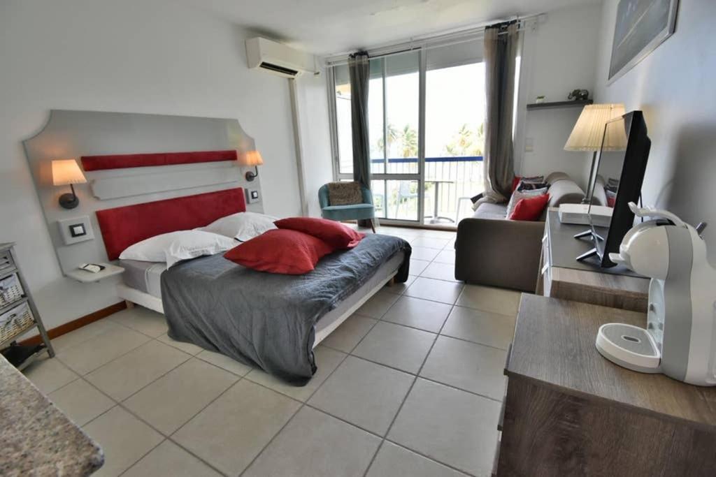 Studio vue mer Le Gosier sans coupure d'eau view 4