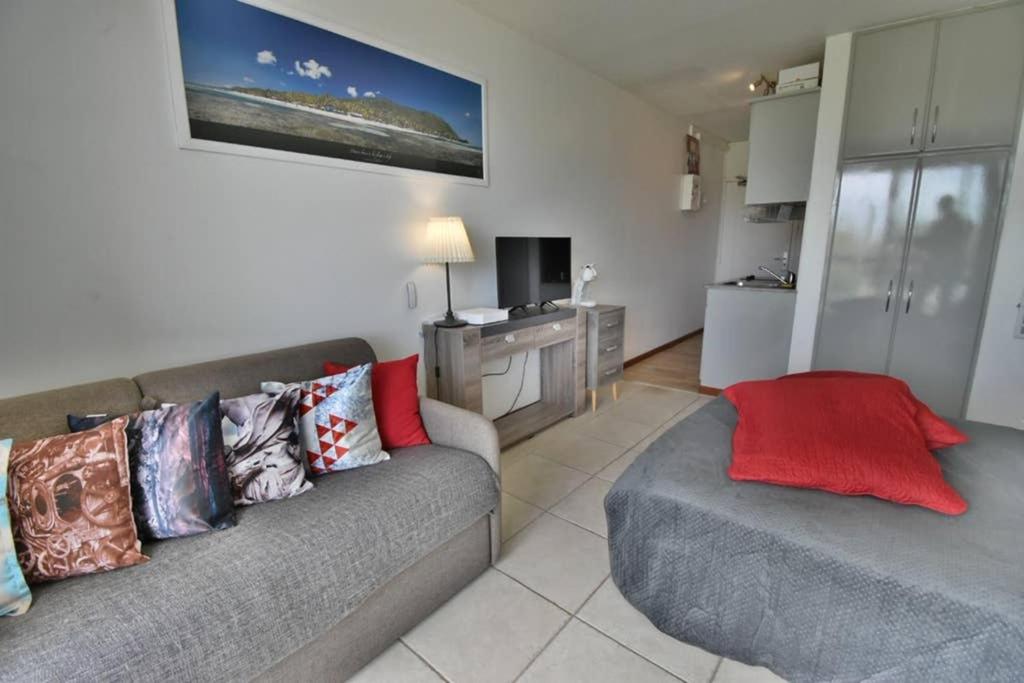 Studio vue mer Le Gosier sans coupure d'eau view 5