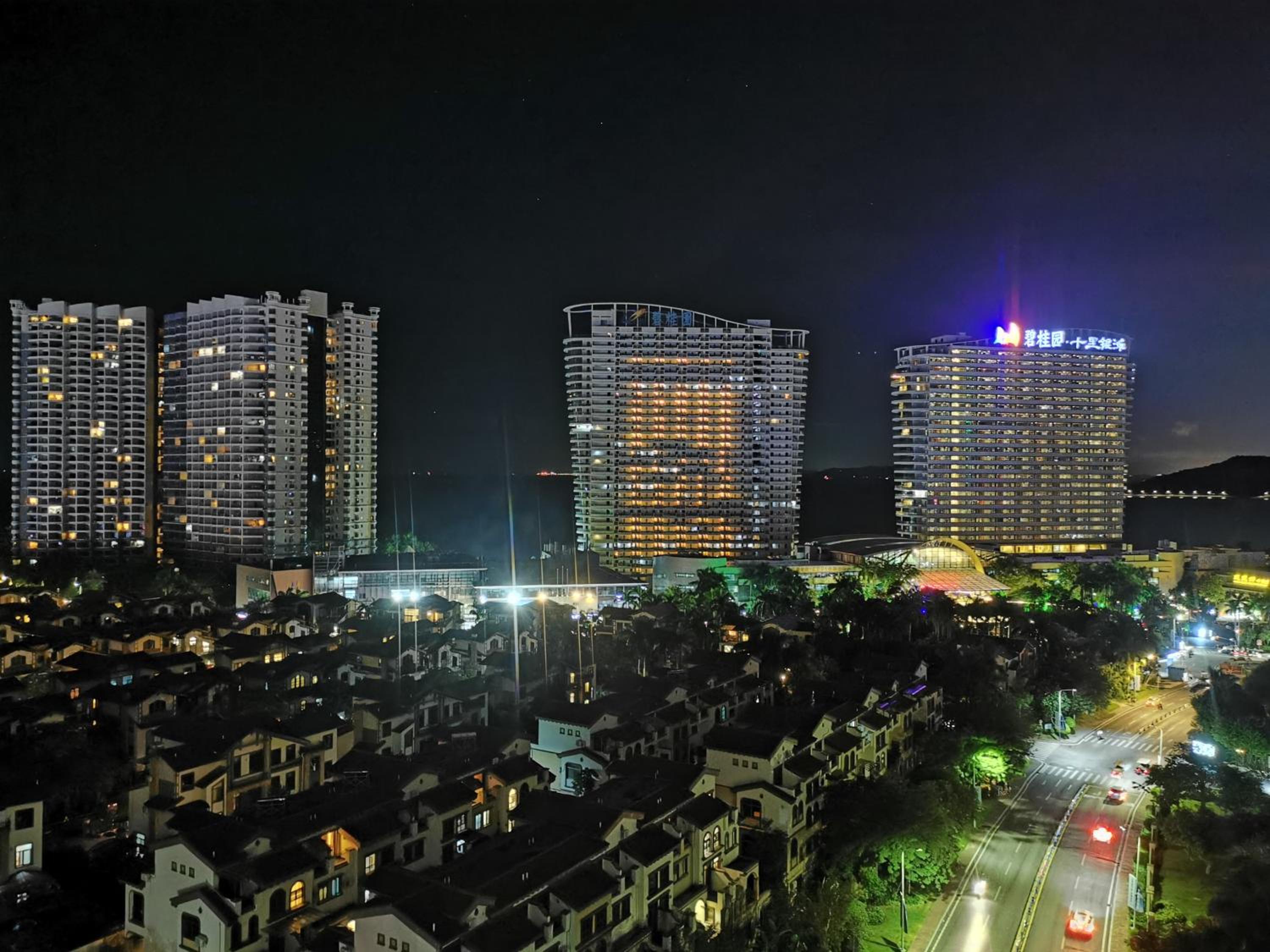 The Silver Beach Country Garden Apartment view 4