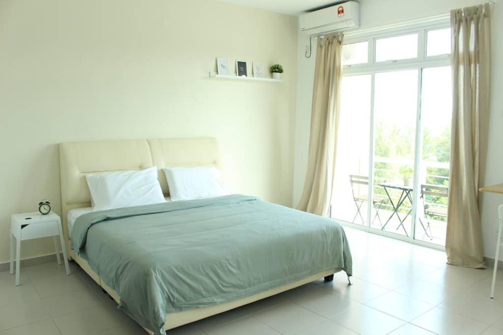 NEW SEAVIEW Cozy Modern Beach House photo 5