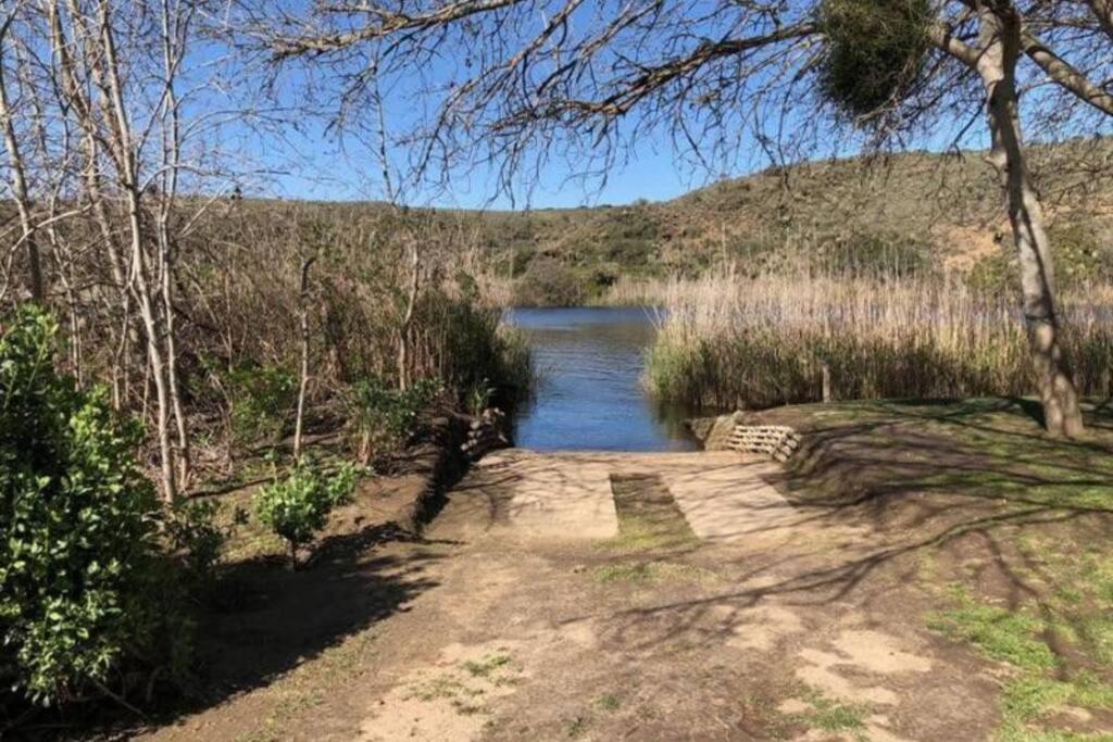 Staples House - Living The Breede view 3