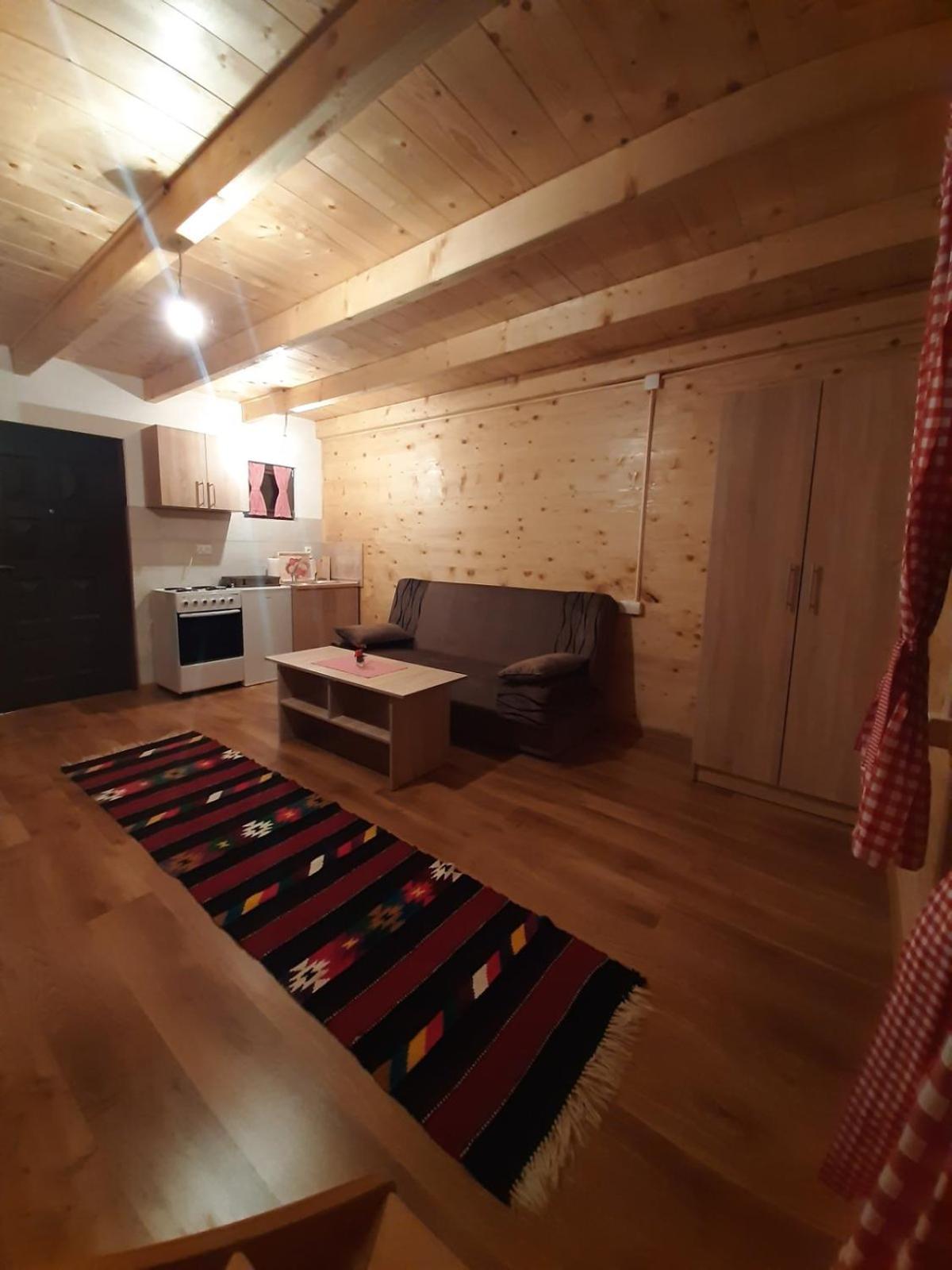 Janjske otoke - smještaj na selu (Milorad Piljić)