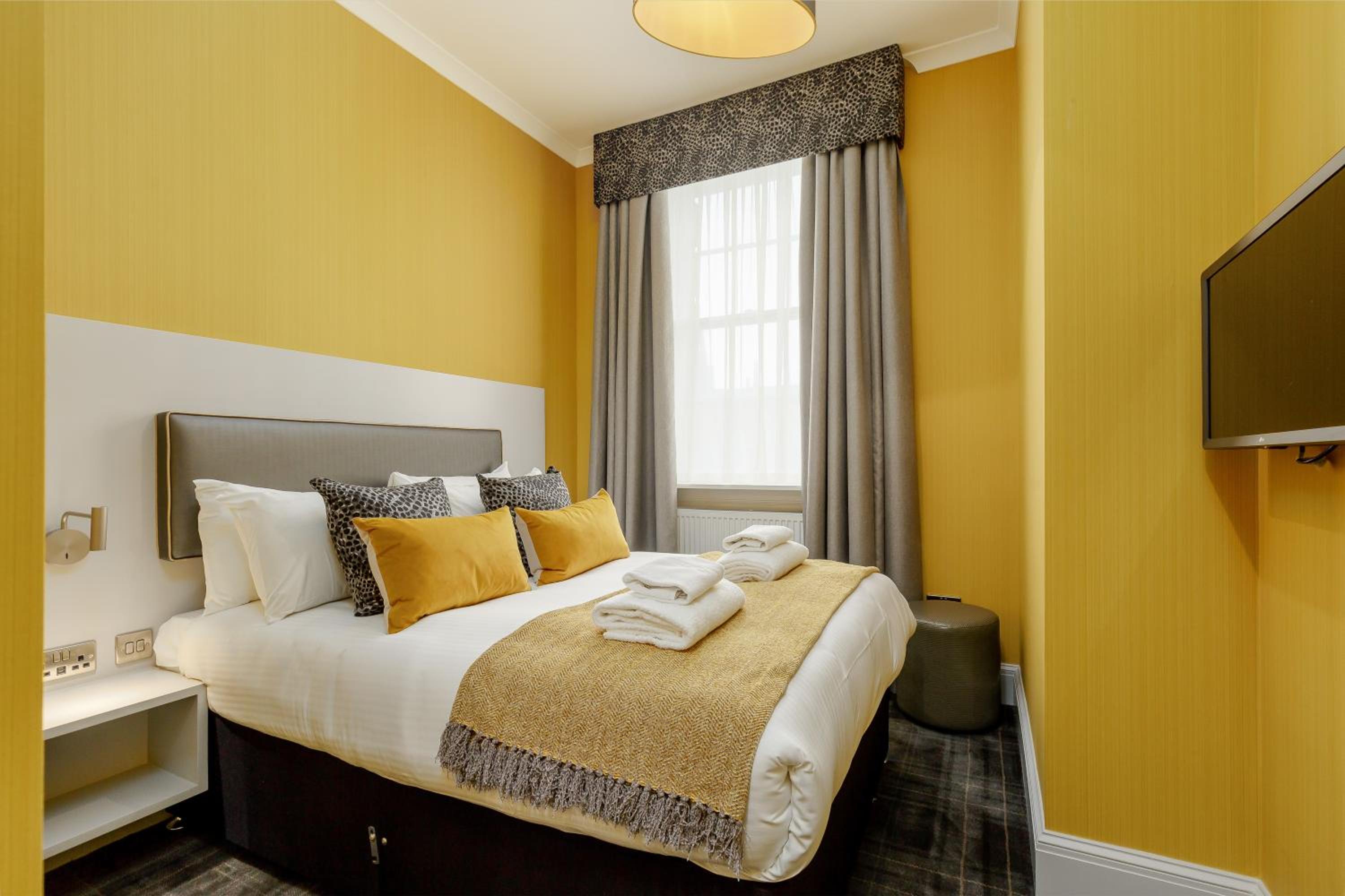 Destiny Scotland - Princes Street Residence