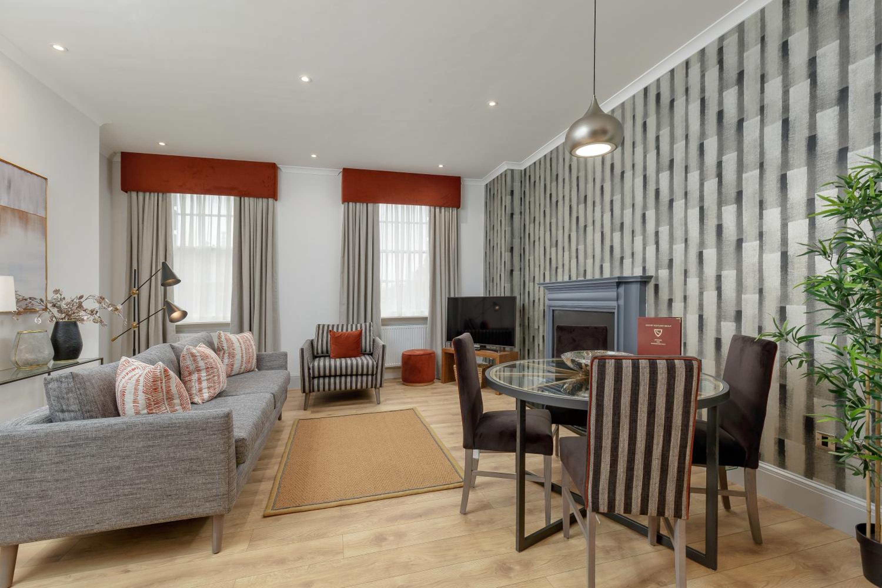 Destiny Scotland - Princes Street Residence