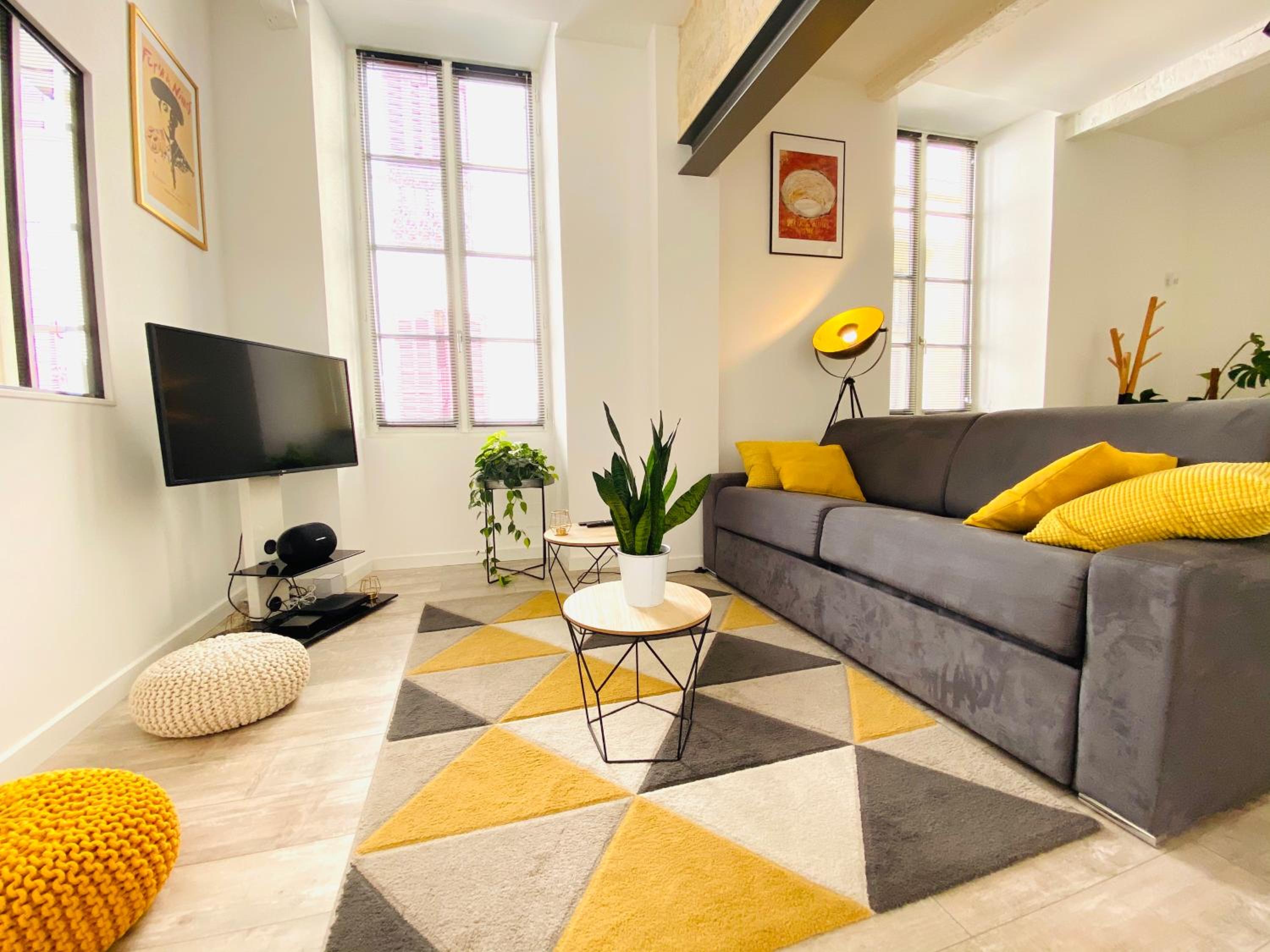 Feel@Home Nemausus "The 4" view 2