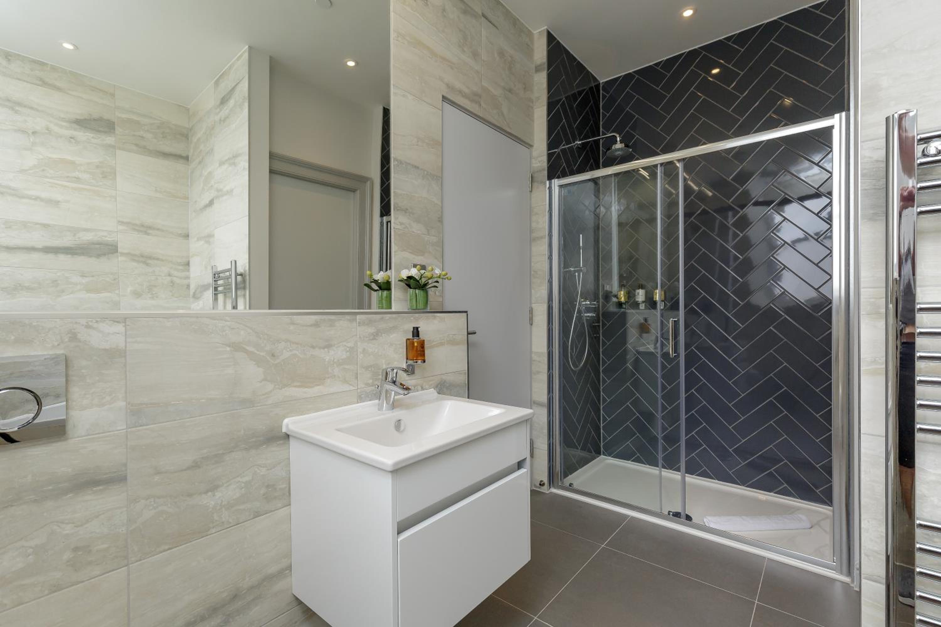 Destiny Scotland - Princes Street Residence