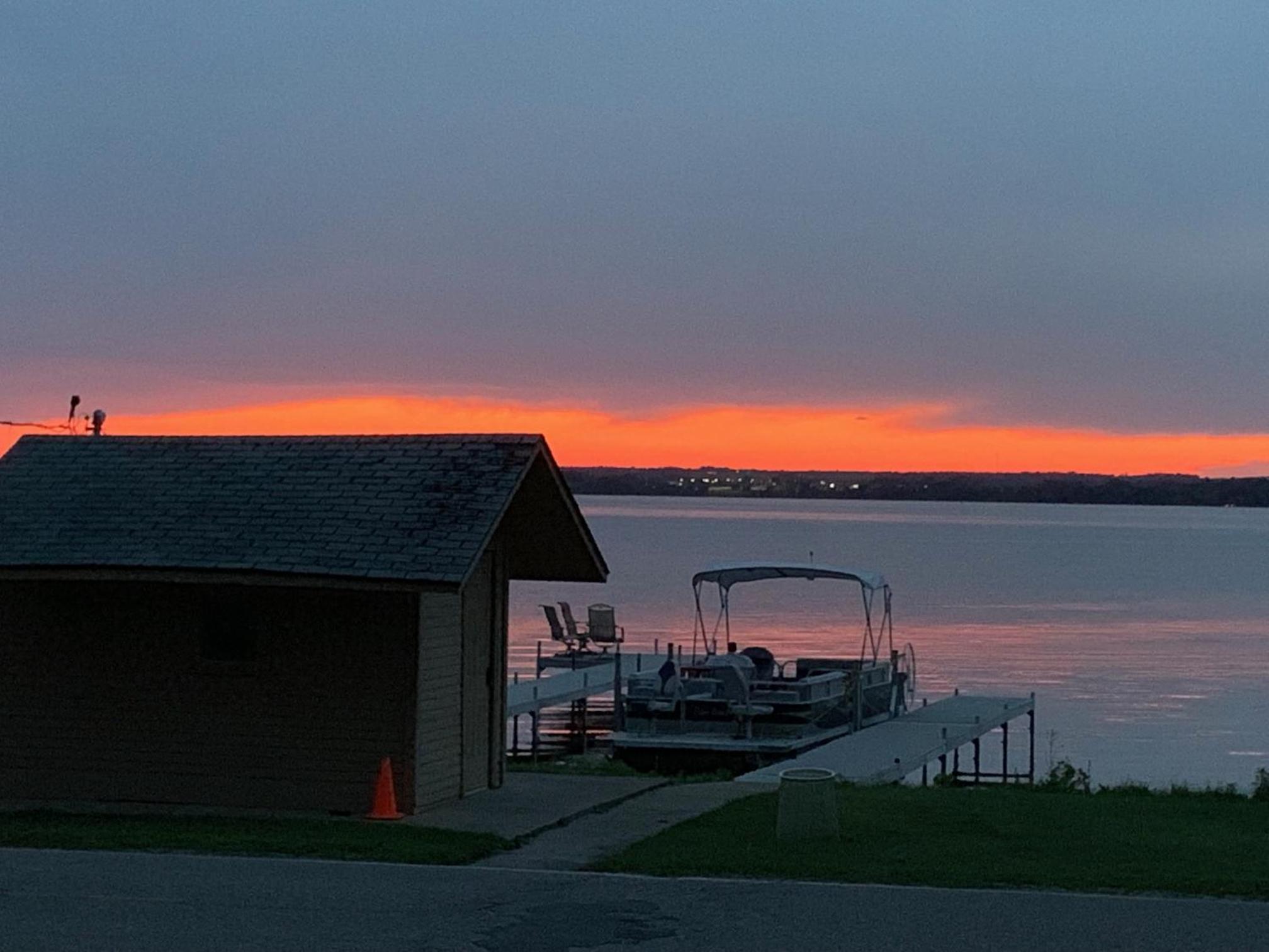 Peters Sunset Beach Resort and Golf