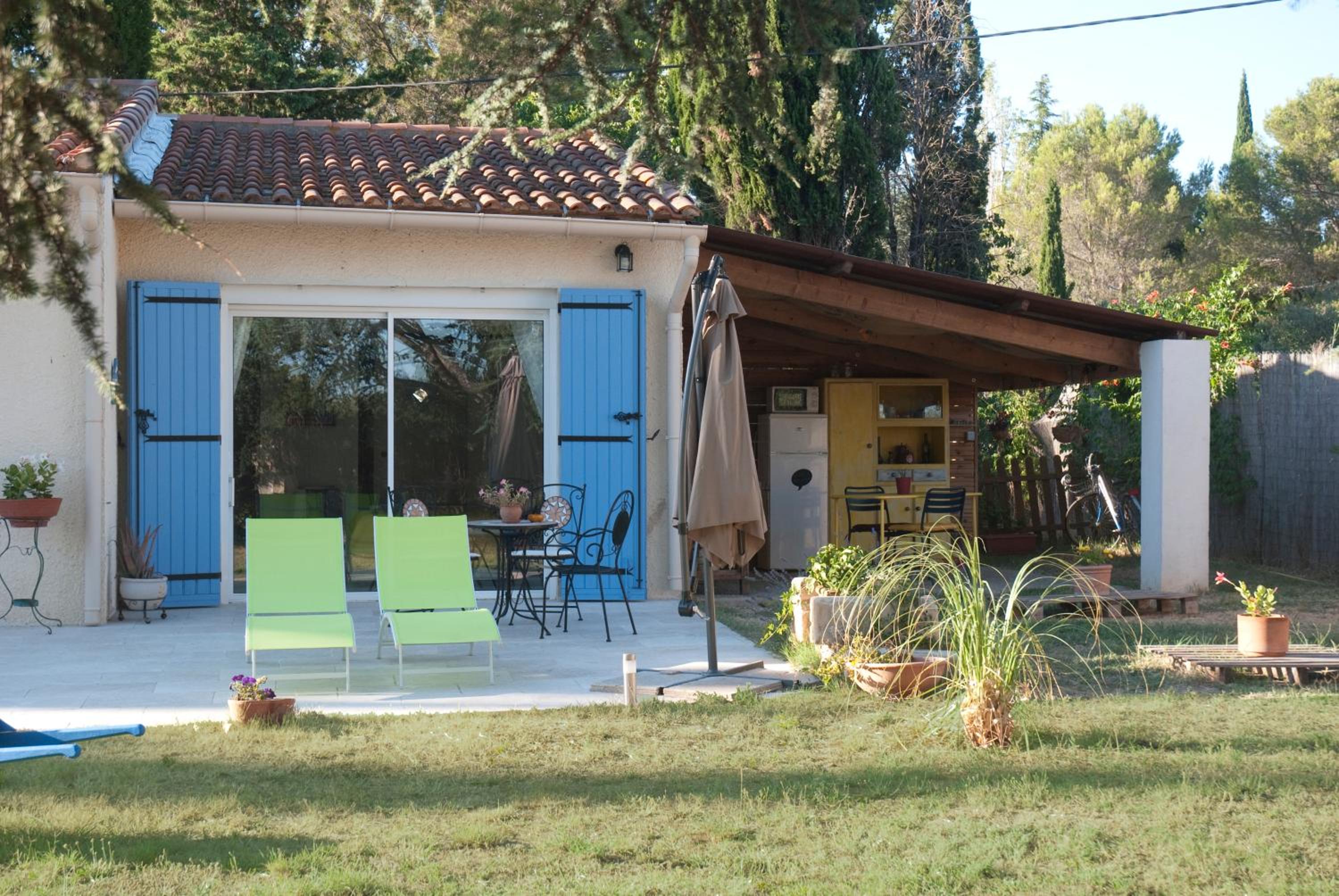 Vintage Provence view 5