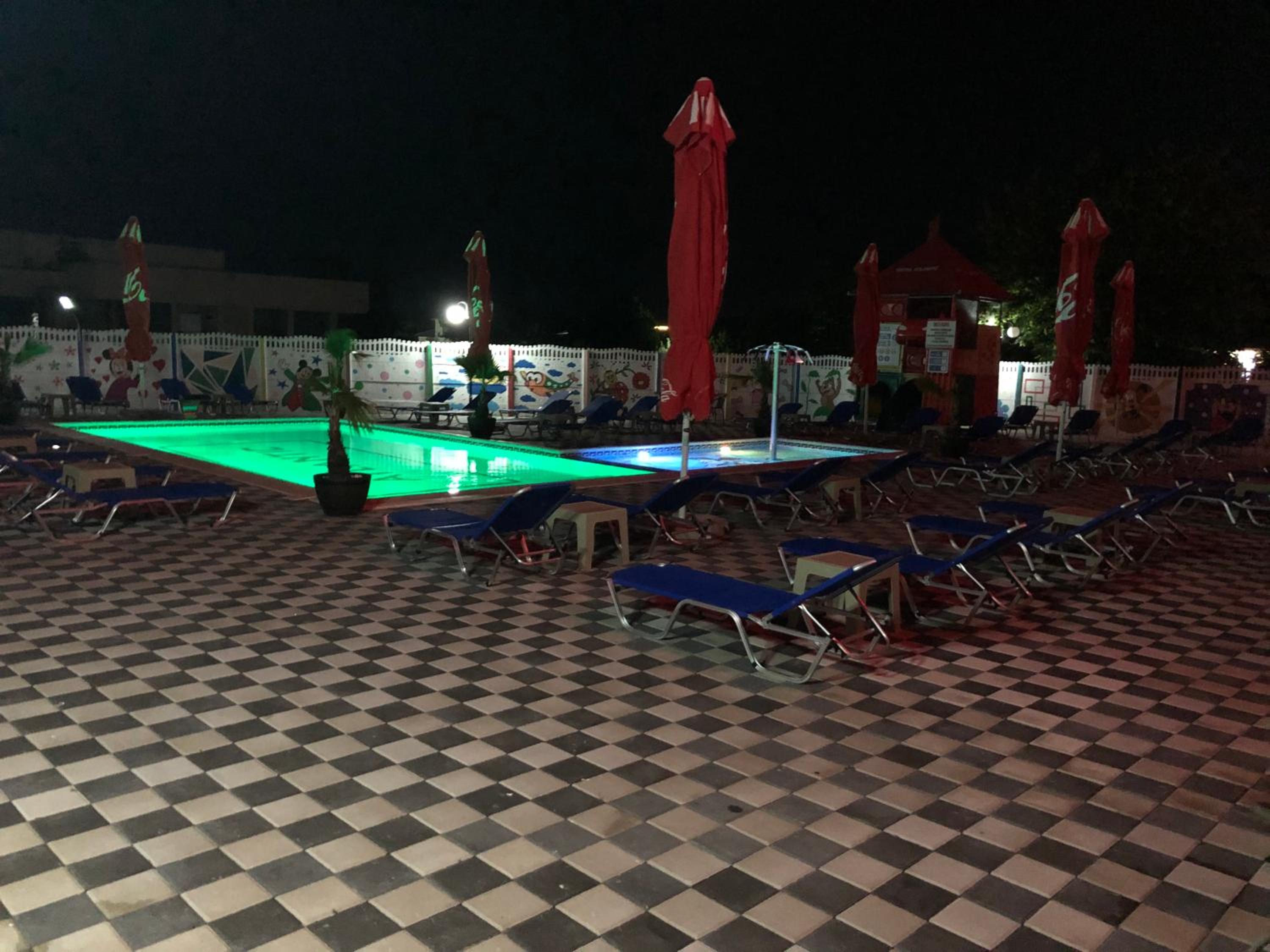 swimming pool